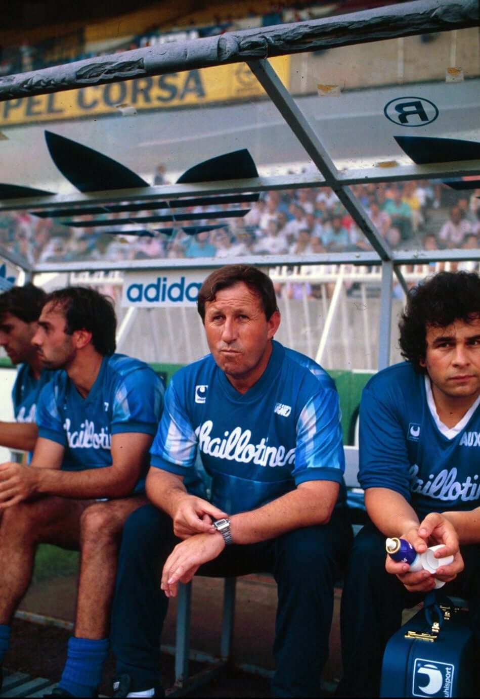 UNTOLD STORIES: GUY ROUX & AUXERRE - Cult Kits