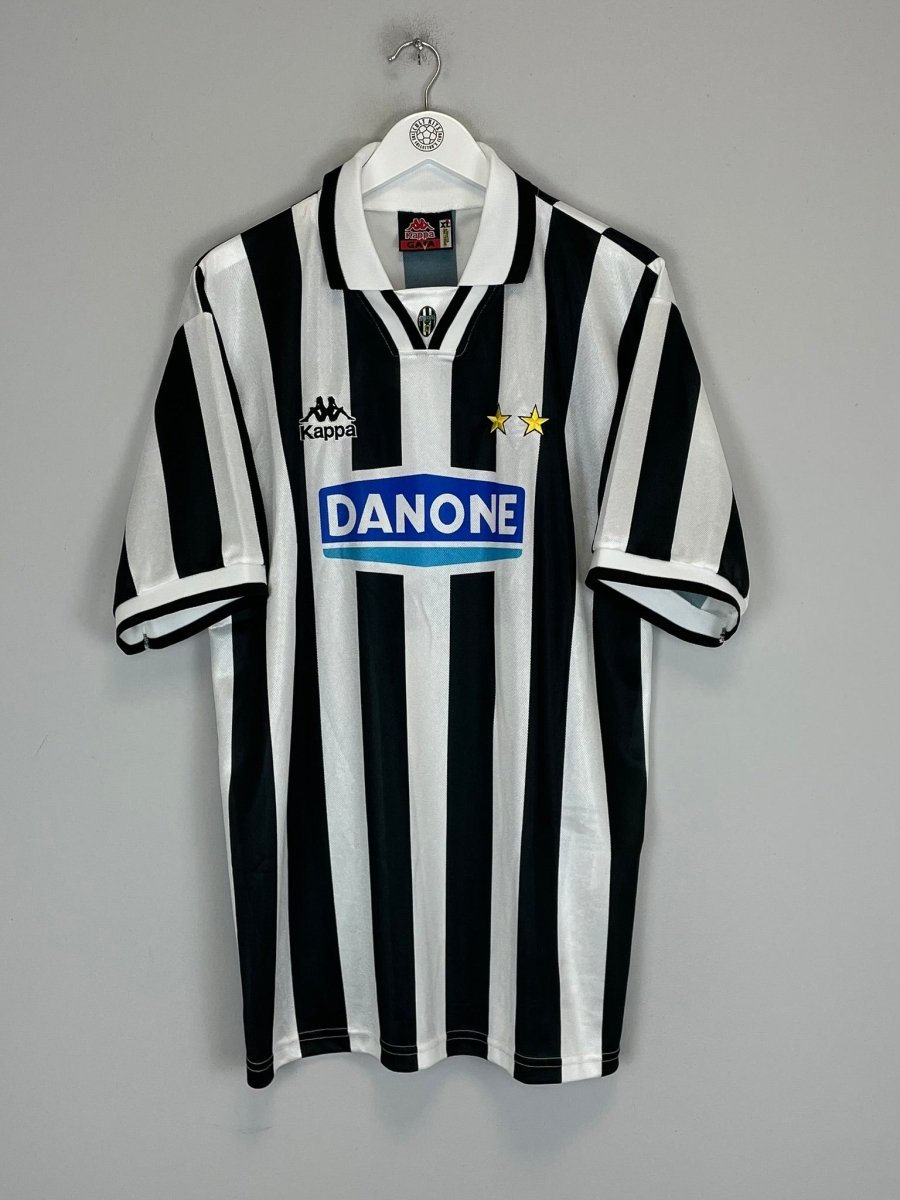 1994/95 JUVENTUS 10 HOME SHIRT (XL) KAPPA - Cult Kits - XL - Buy Vintage Football Shirts, Authentic Retro Football Shirts For Sale, Classic Football Shirts & Soccer Jersey