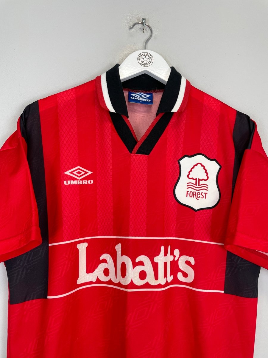 1994/96 NOTTINGHAM FOREST HOME SHIRT (M) UMBRO - Cult Kits - Medium - Buy Vintage Football Shirts, Authentic Retro Football Shirts For Sale, Classic Football Shirts & Soccer Jersey
