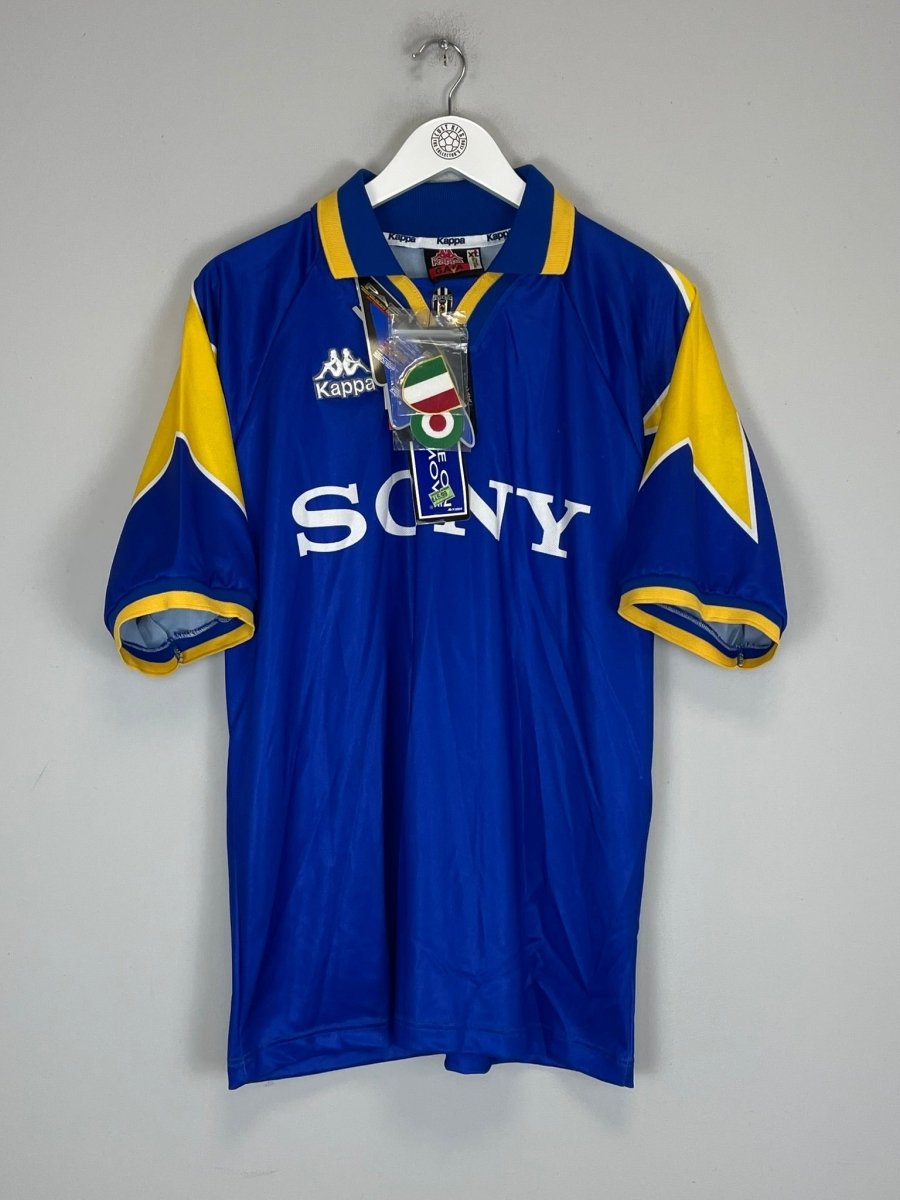 1996/97 JUVENTUS *BNWT* AWAY SHIRT (XL) KAPPA - Cult Kits - XL - Buy Vintage Football Shirts, Authentic Retro Football Shirts For Sale, Classic Football Shirts & Soccer Jersey