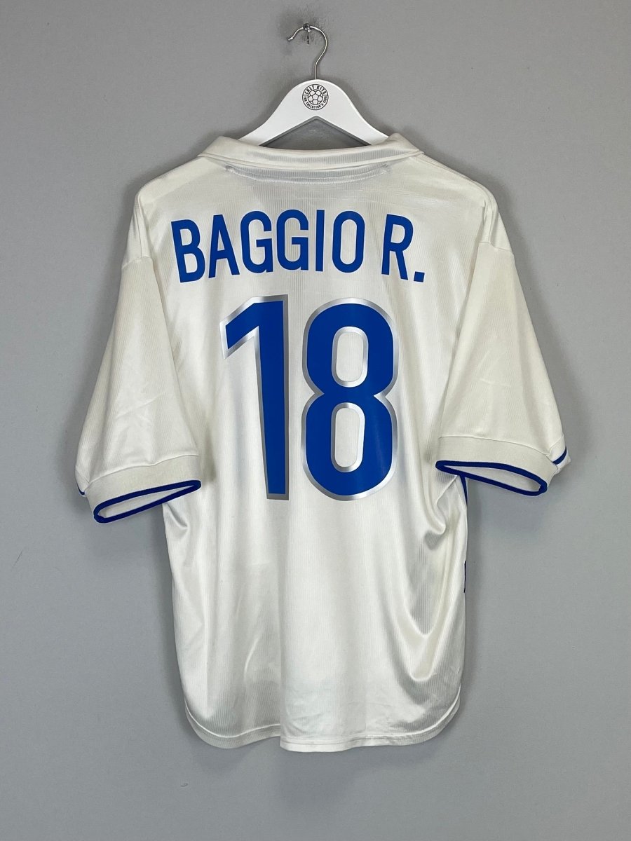 1997/98 ITALY R.BAGGIO 18 AWAY SHIRT (M) NIKE - Cult Kits - Medium - Buy Vintage Football Shirts, Authentic Retro Football Shirts For Sale, Classic Football Shirts & Soccer Jersey
