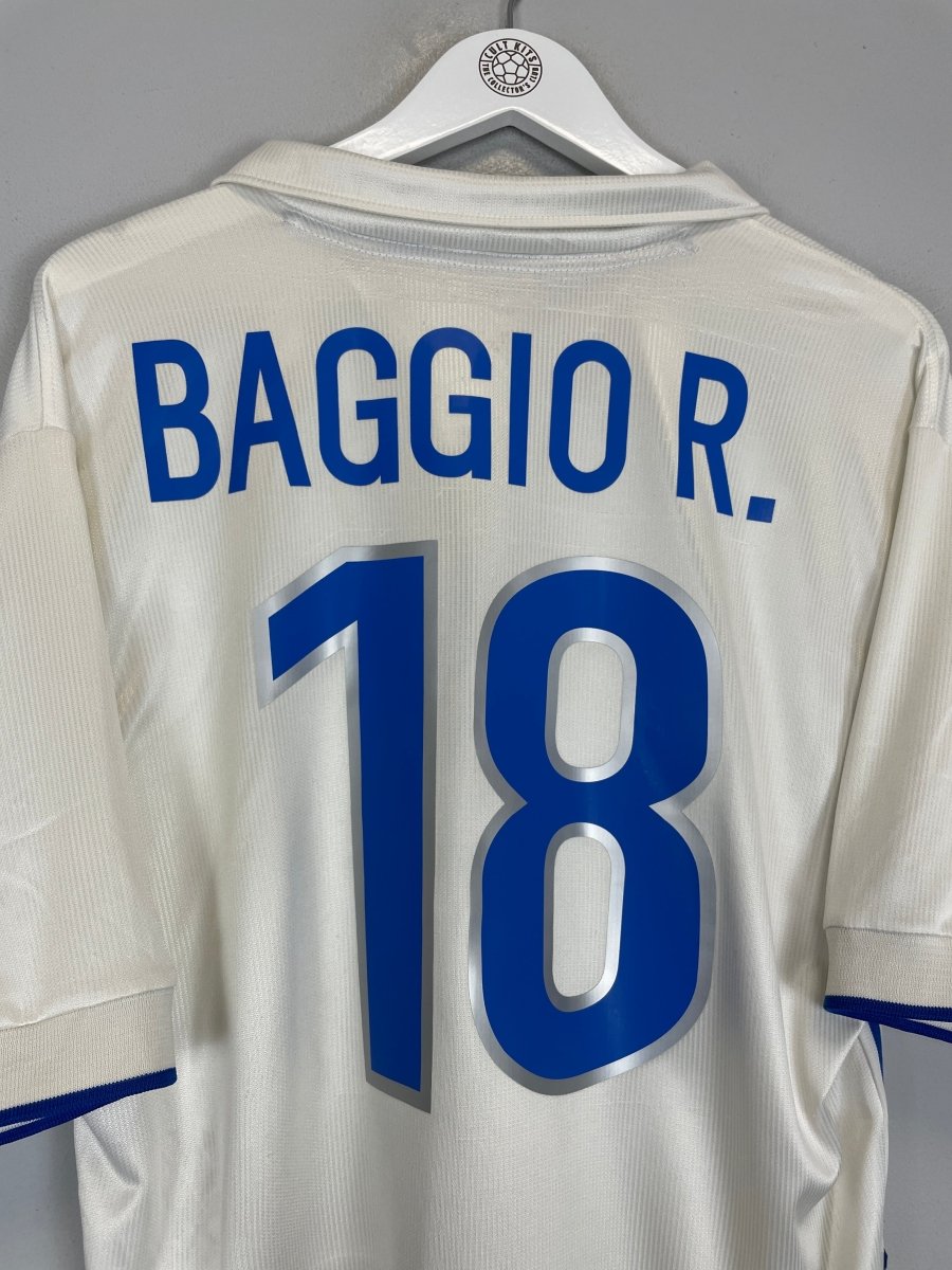 1997/98 ITALY R.BAGGIO 18 AWAY SHIRT (M) NIKE - Cult Kits - Medium - Buy Vintage Football Shirts, Authentic Retro Football Shirts For Sale, Classic Football Shirts & Soccer Jersey