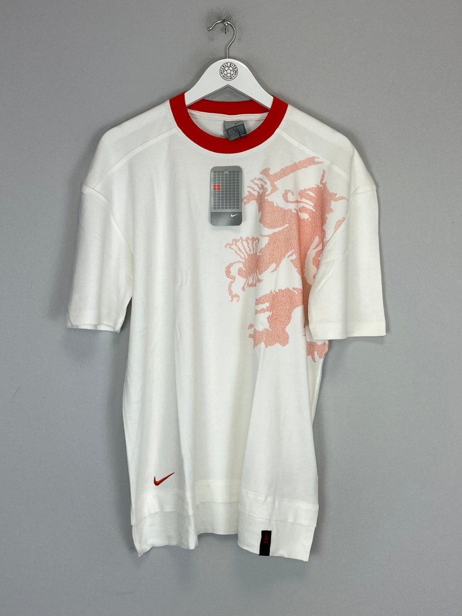 2000/01 Netherlands *BNWT* T-Shirt (Multiple Sizes) Nike - Cult Kits - Medium - Buy Vintage Football Shirts, Authentic Retro Football Shirts For Sale, Classic Football Shirts & Soccer Jersey