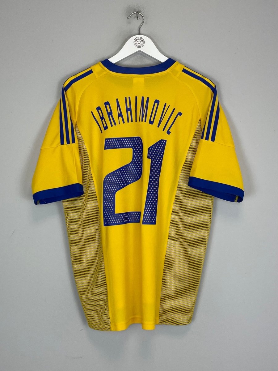 2002/03 SWEDEN IBRAHIMOVIC 21 HOME SHIRT (L) ADIDAS - Cult Kits - Large - Buy Vintage Football Shirts, Authentic Retro Football Shirts For Sale, Classic Football Shirts & Soccer Jersey