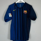 2004/05 BARCELONA MESSI 20 AWAY SHIRT (M) NIKE - Cult Kits - Medium - Buy Vintage Football Shirts, Authentic Retro Football Shirts For Sale, Classic Football Shirts & Soccer Jersey