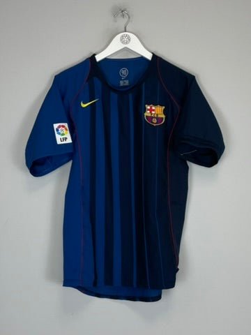 2004/05 BARCELONA MESSI 20 AWAY SHIRT (M) NIKE - Cult Kits - Medium - Buy Vintage Football Shirts, Authentic Retro Football Shirts For Sale, Classic Football Shirts & Soccer Jersey