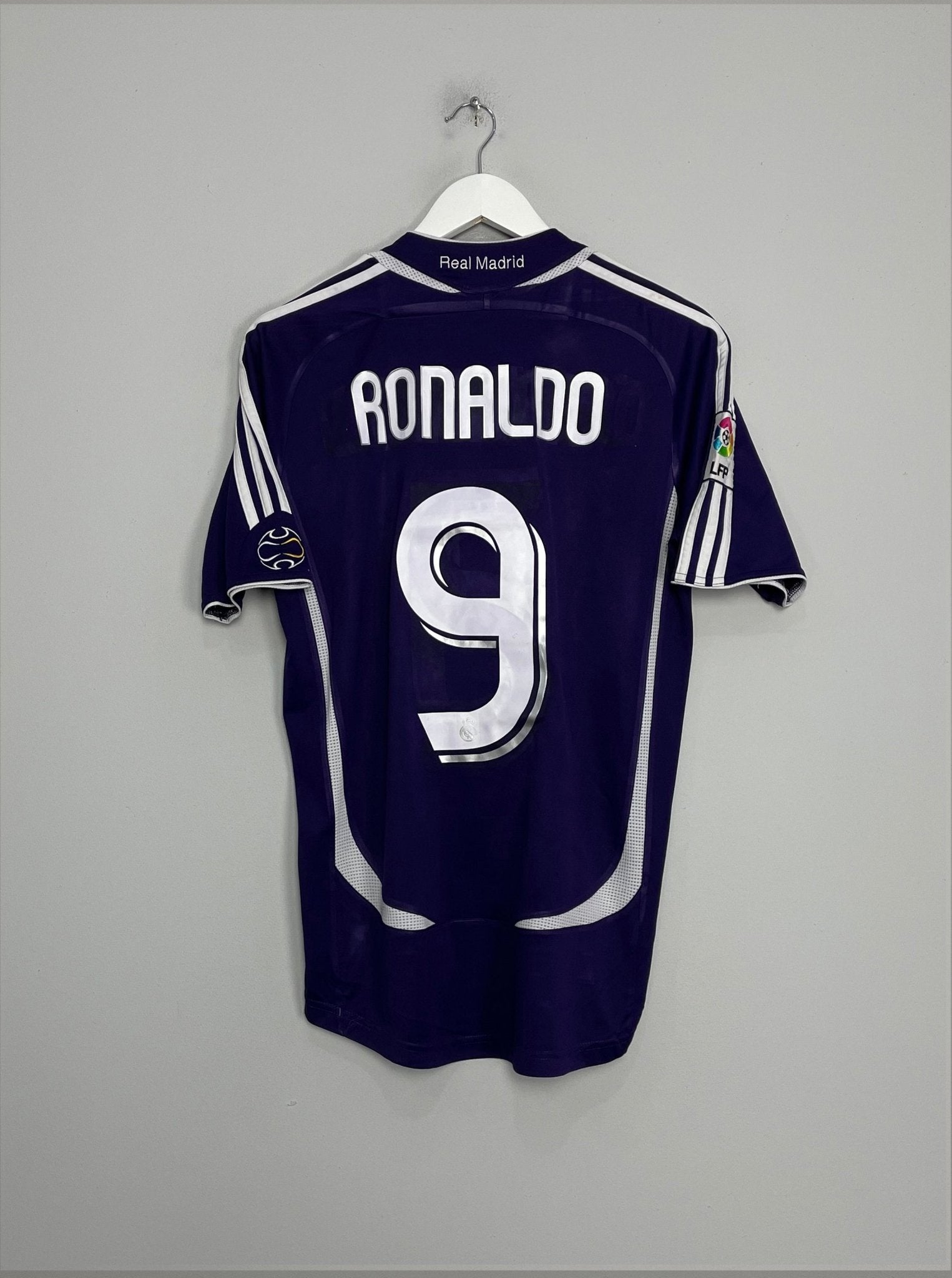 2006/07 REAL MADRID RONALDO #9 THIRD SHIRT (S) ADIDAS – Cult Kits