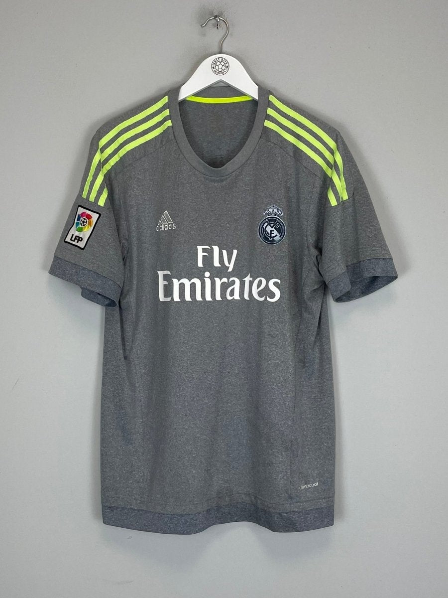 2014/15 REAL MADRID RONALDO 7 AWAY SHIRT (M) ADIDAS - Cult Kits - Medium - Buy Vintage Football Shirts, Authentic Retro Football Shirts For Sale, Classic Football Shirts & Soccer Jersey