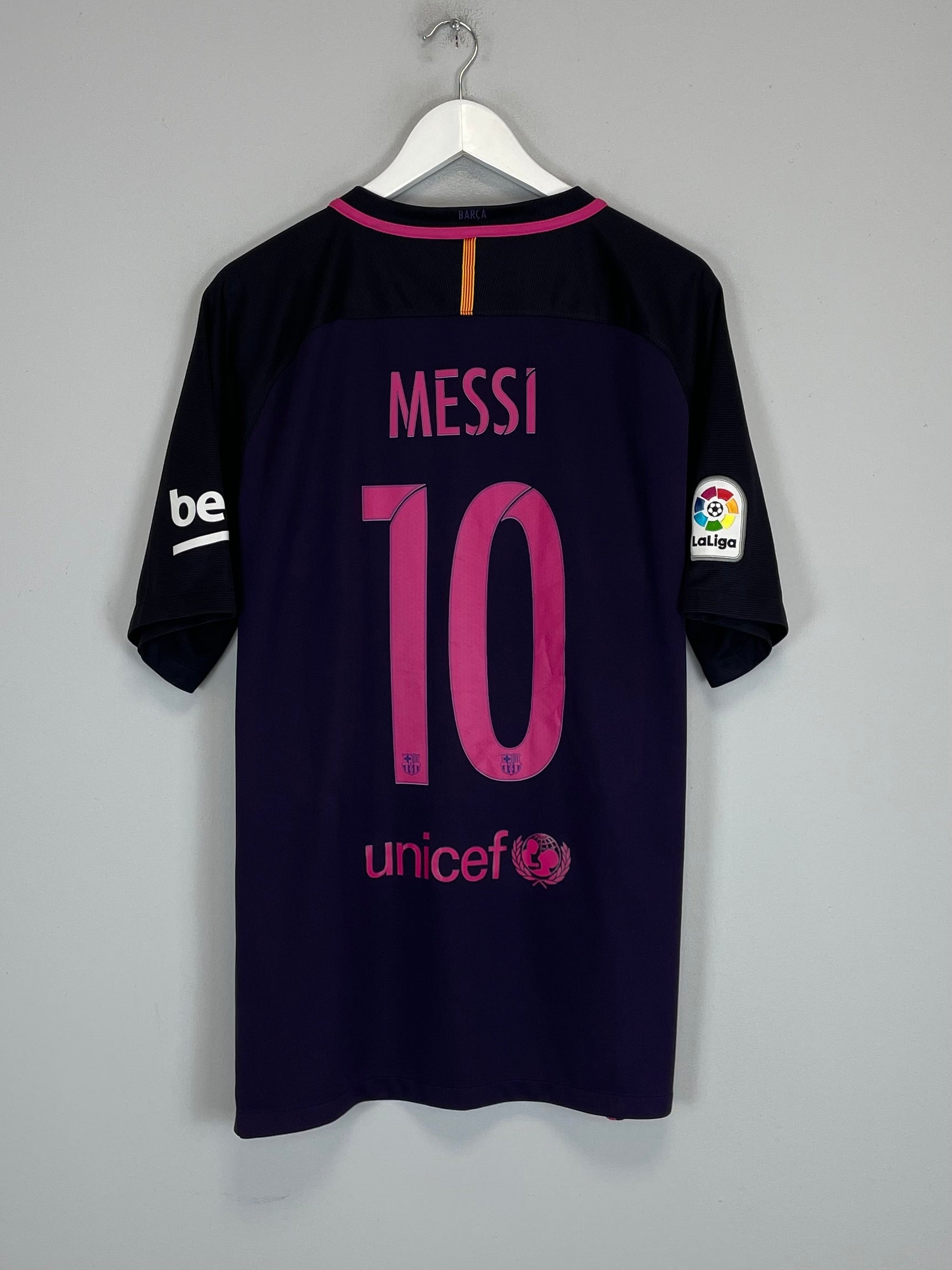Shop 2016/17 BARCELONA MESSI #10 AWAY SHIRT (XL) NIKE, classic football shirts, vintage football shirts & retro soccer jerseys at Cult Kits