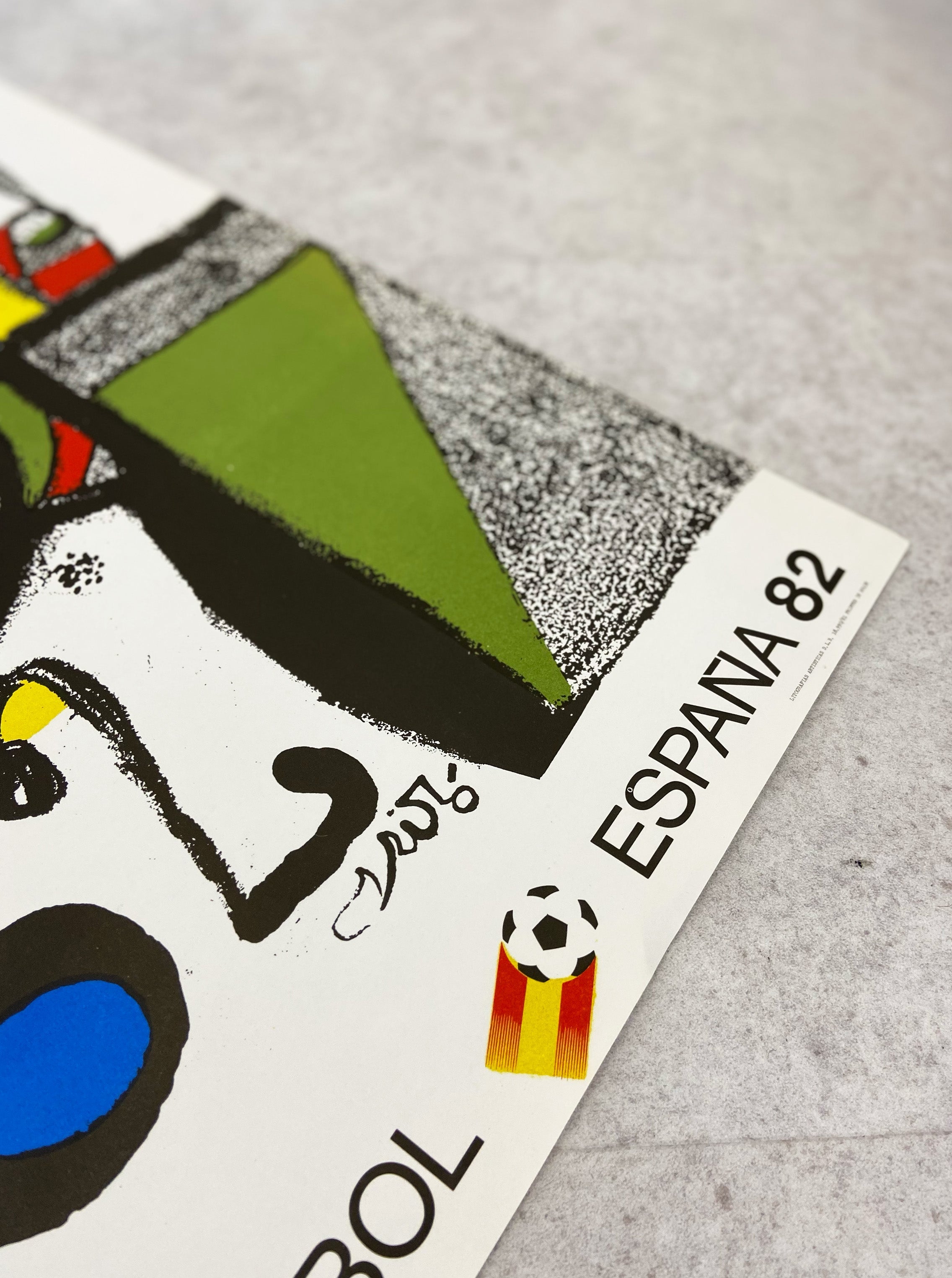 Shop 1982 ESPAÑA COPA DEL MUNDO DE FUTBOL ESPANA ORIGINAL PRINT, classic football shirts, vintage football shirts & retro soccer jerseys at Cult Kits