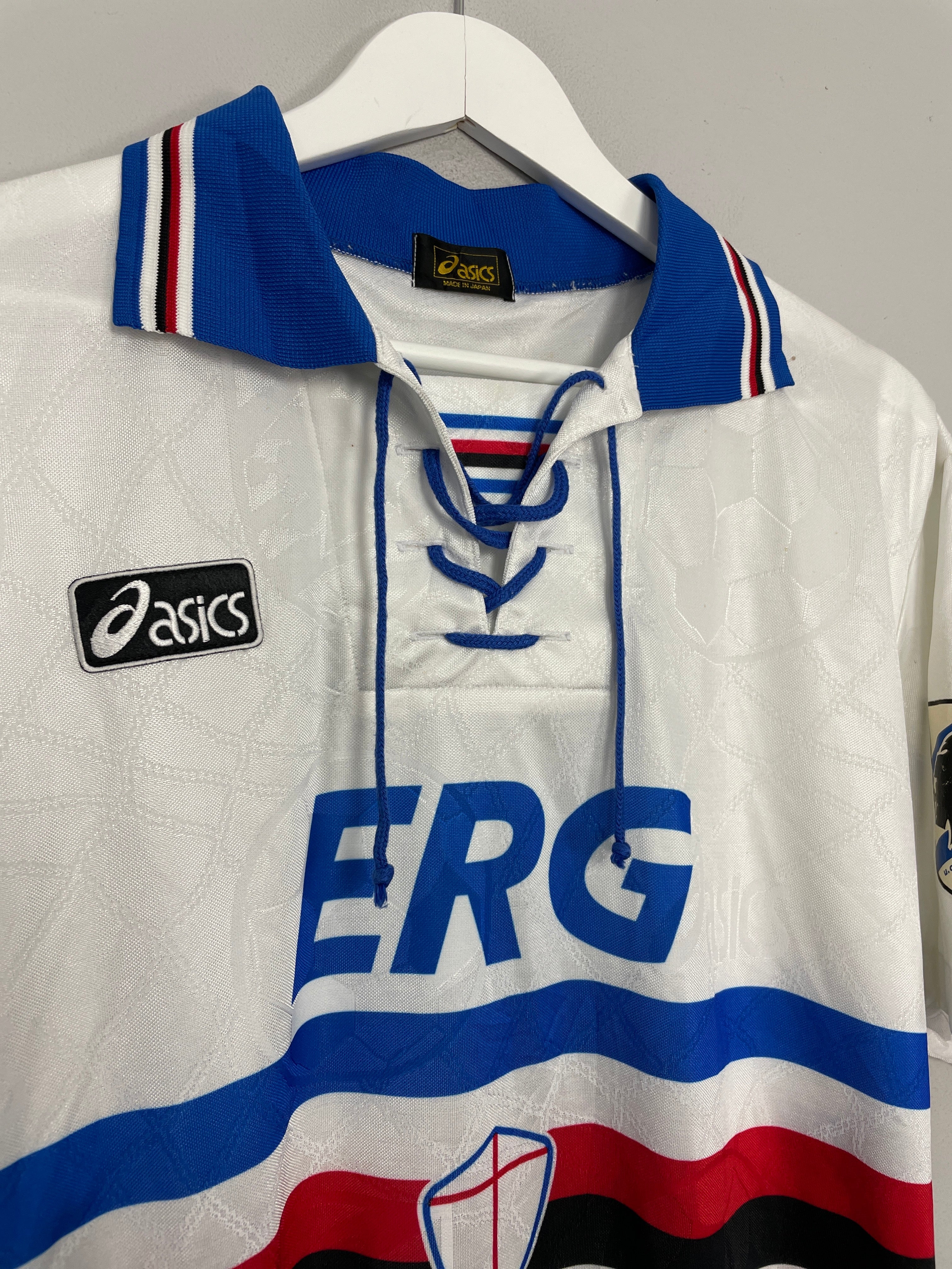 Shop 1994/95 SAMPDORIA AWAY SHIRT (L) ASICS, classic football shirts, vintage football shirts & retro soccer jerseys at Cult Kits