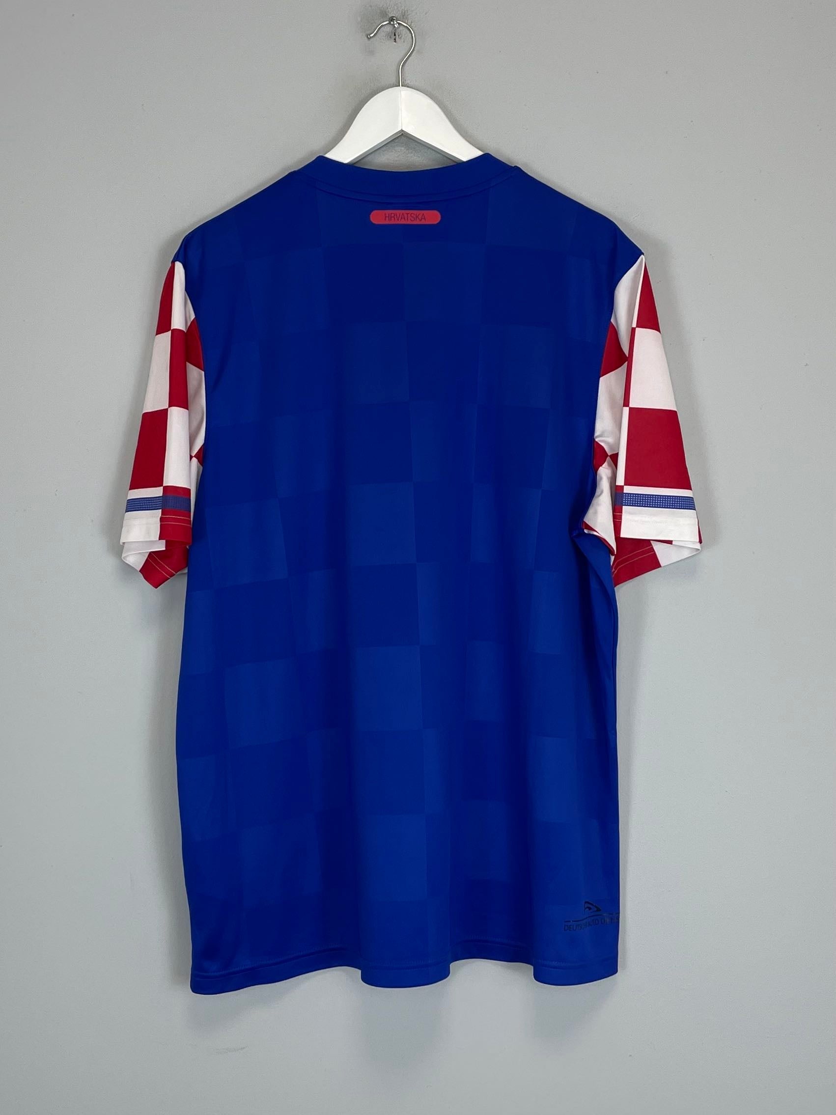 Shop 2010/12 CROATIA AWAY SHIRT (XL) NIKE, classic football shirts, vintage football shirts & retro soccer jerseys at Cult Kits