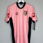 Shop 2004/05 PALERMO *BNWT WITH DEFECTS* HOME SHIRT (XL) LOTTO, classic football shirts, vintage football shirts & retro soccer jerseys at Cult Kits