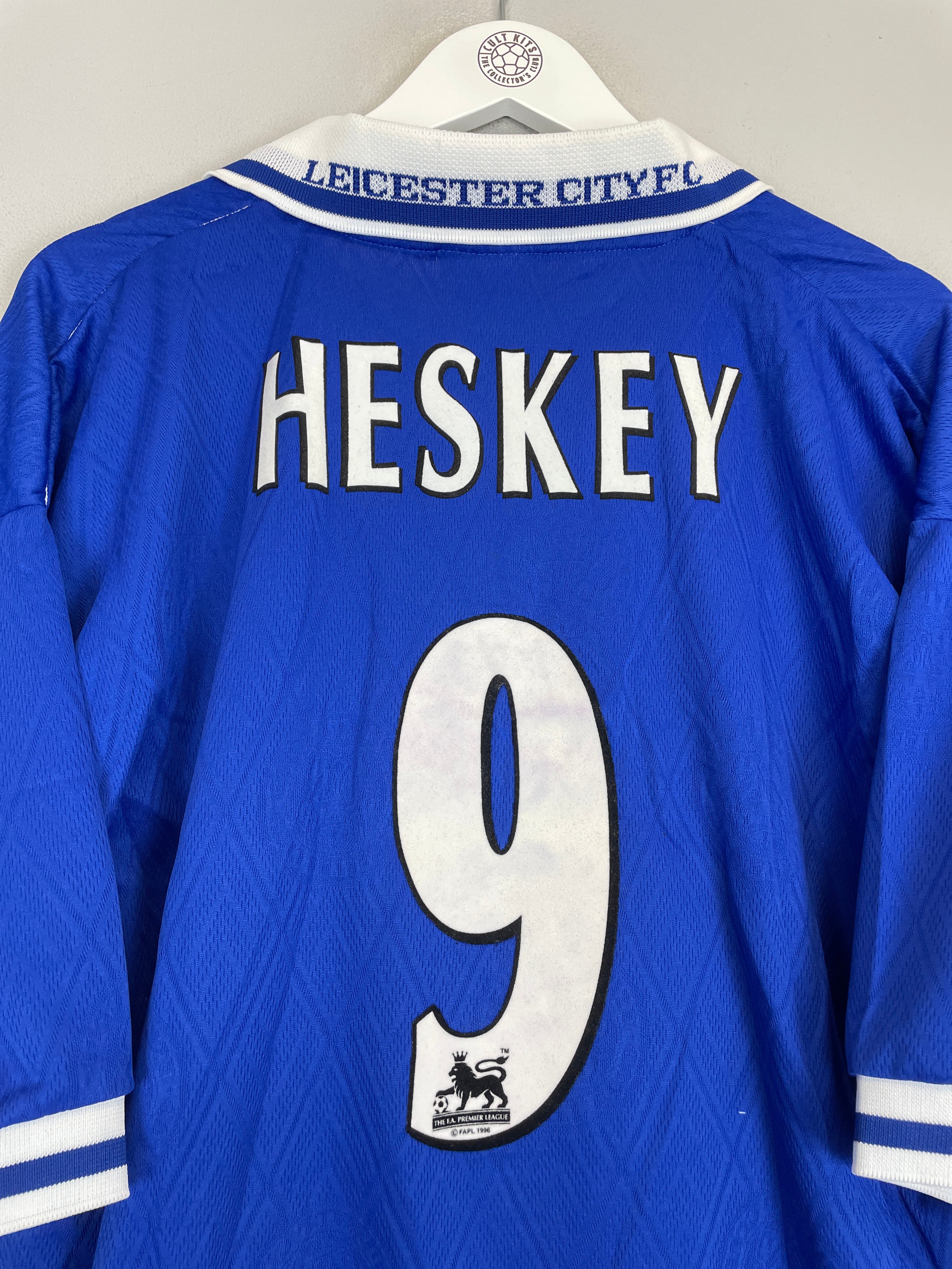 Shop 1999/00 LEICESTER CITY HESKEY #9 *MINT* HOME SHIRT (XL) FOX LEISURE, classic football shirts, vintage football shirts & retro soccer jerseys at Cult Kits