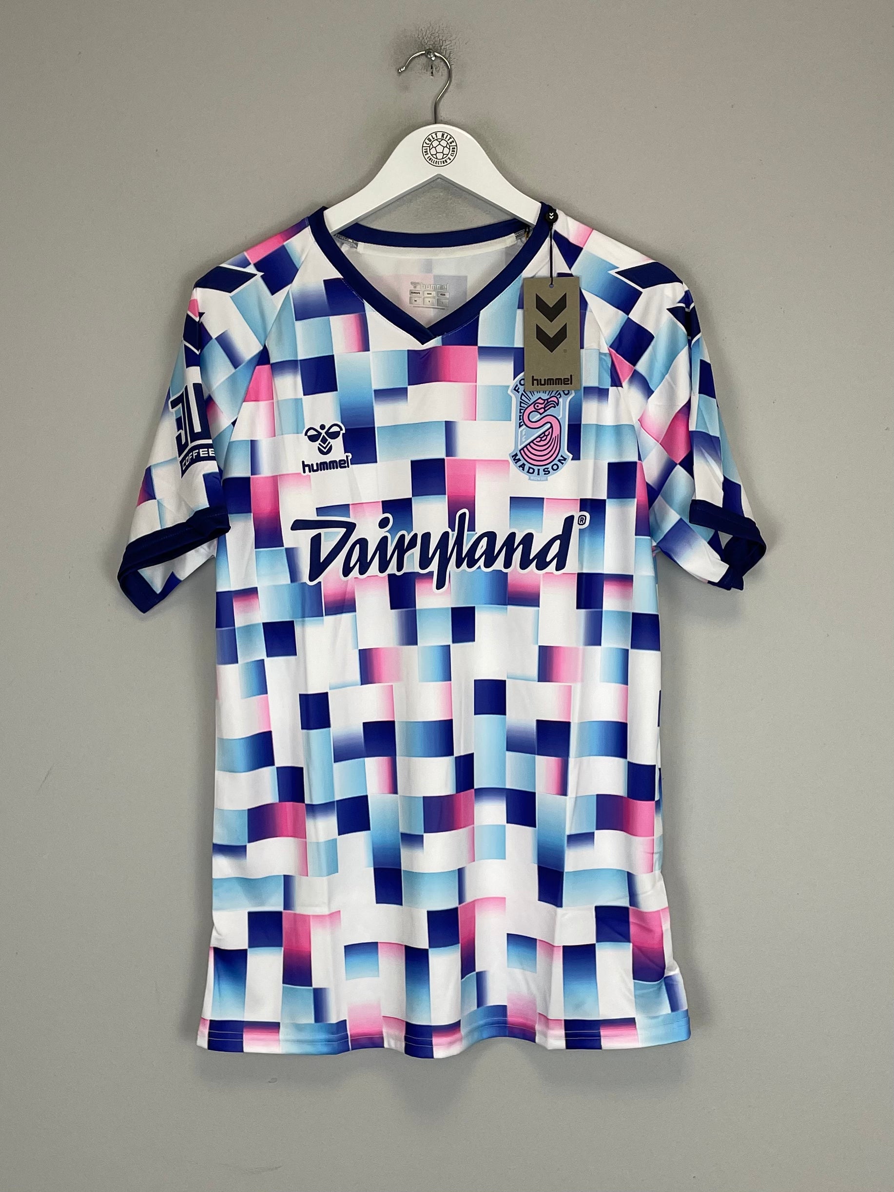 Shop 2021 FORWARD MADISON *BNWT* SPECIAL EDITION SHIRT (M) HUMMEL, classic football shirts, vintage football shirts & retro soccer jerseys at Cult Kits