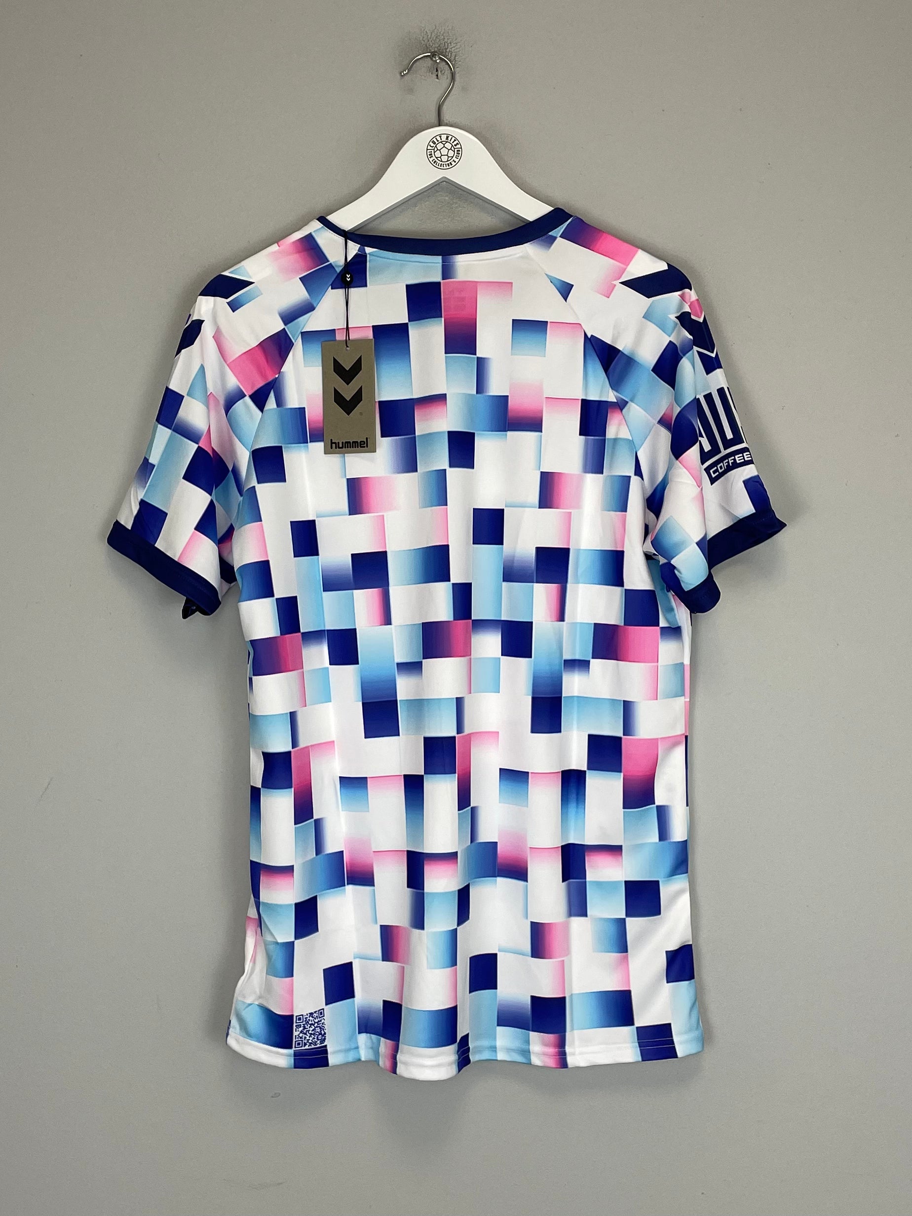 Shop 2021 FORWARD MADISON *BNWT* SPECIAL EDITION SHIRT (M) HUMMEL, classic football shirts, vintage football shirts & retro soccer jerseys at Cult Kits