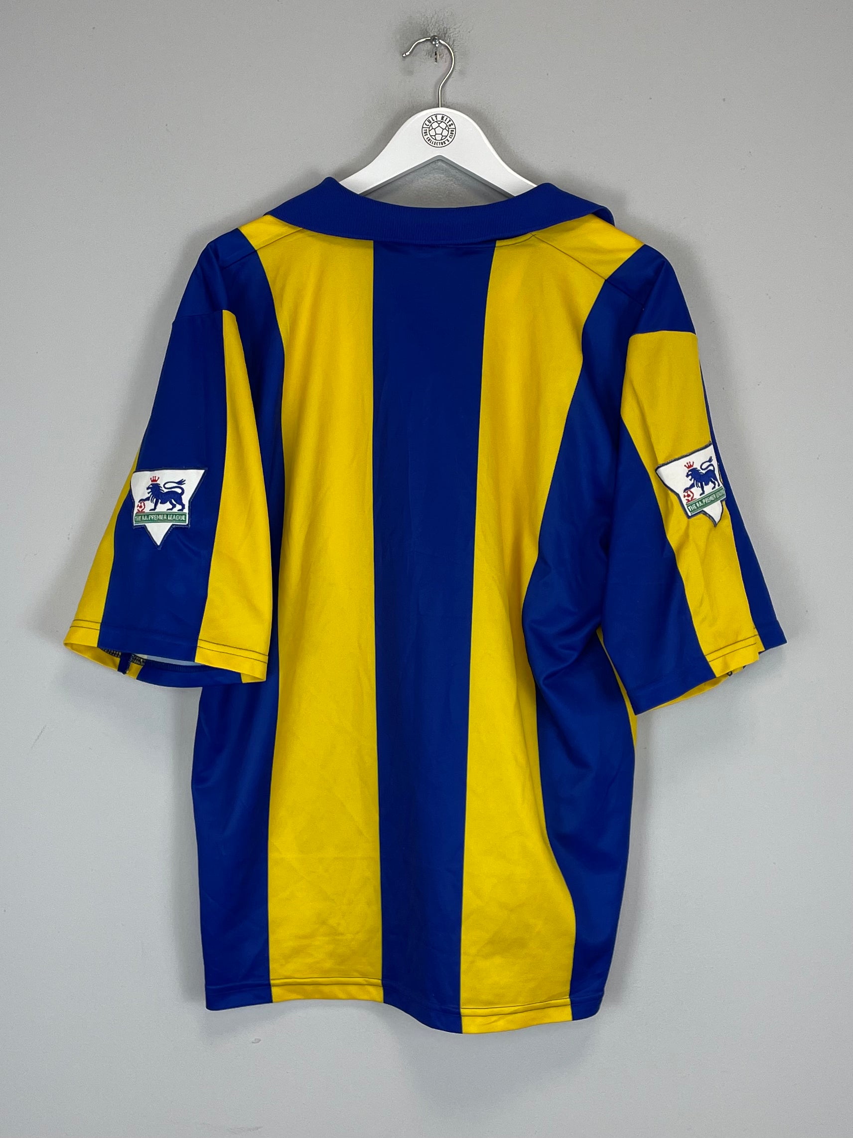 Shop 1993/94 LEEDS UNITED AWAY SHIRT (XL) ASICS, classic football shirts, vintage football shirts & retro soccer jerseys at Cult Kits