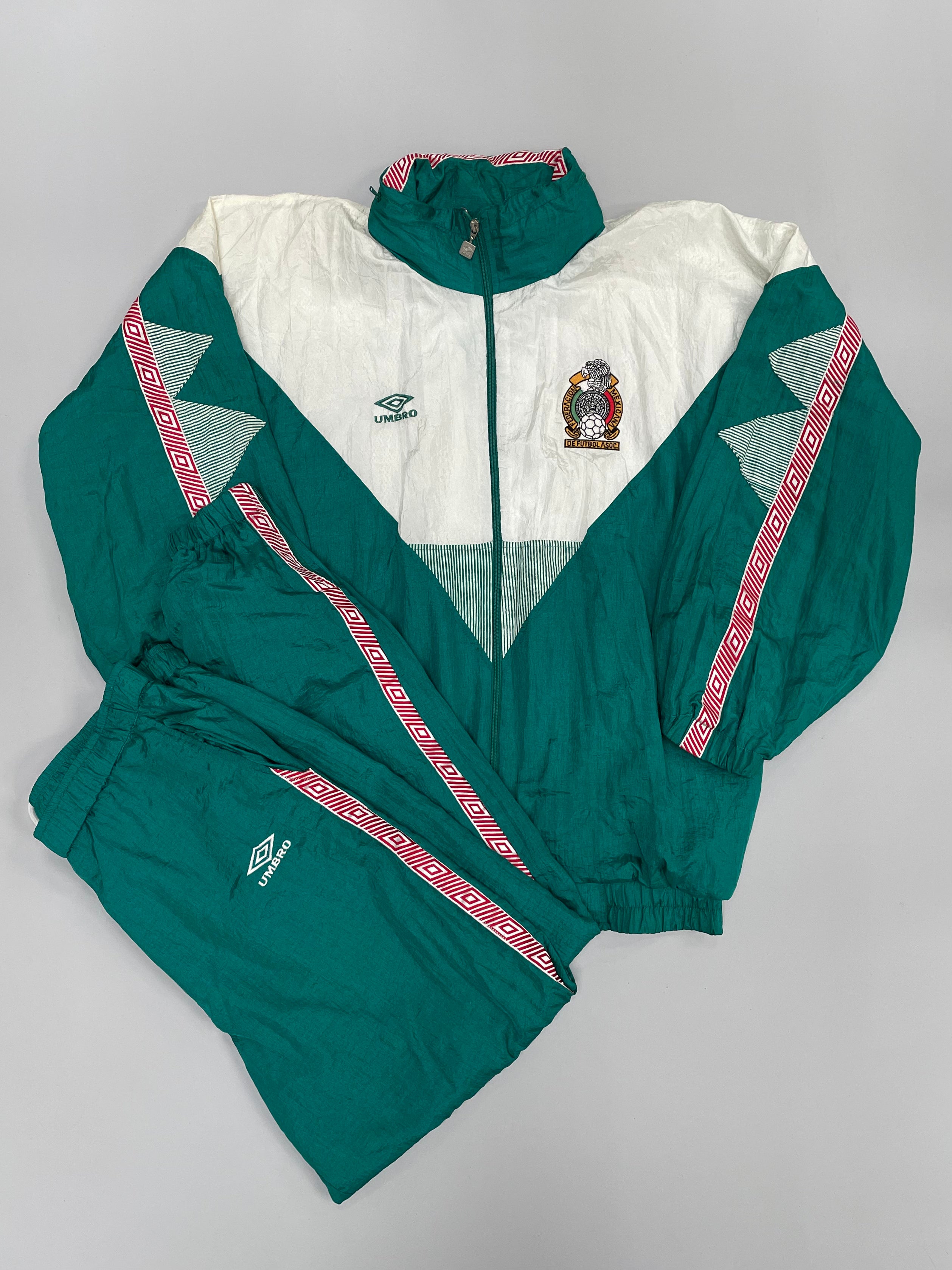 Shop 1993/94 MEXICO FULL TRACKSUIT (L) UMBRO, classic football shirts, vintage football shirts & retro soccer jerseys at Cult Kits