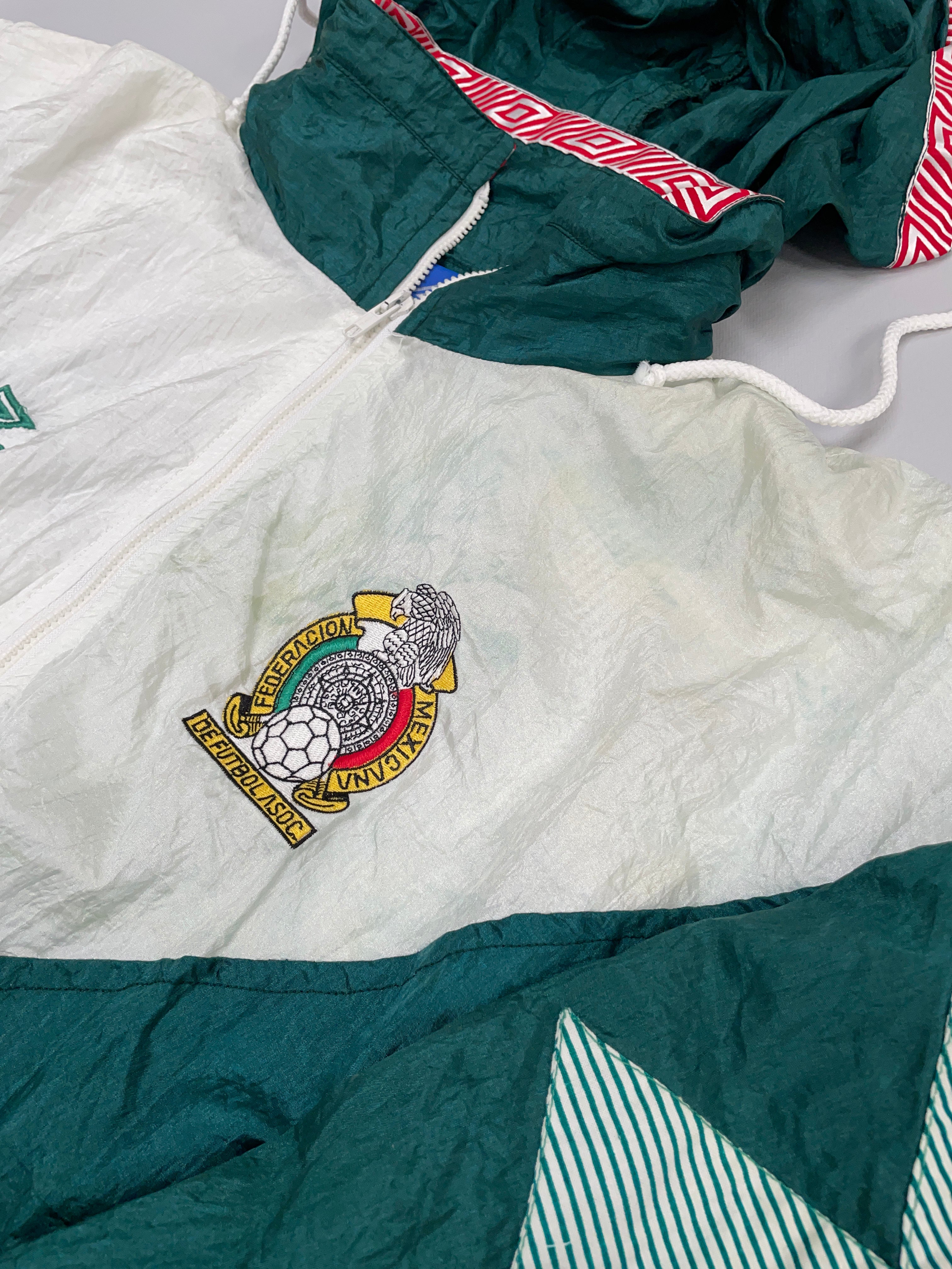 Shop 1993/94 MEXICO FULL TRACKSUIT (XL) UMBRO, classic football shirts, vintage football shirts & retro soccer jerseys at Cult Kits