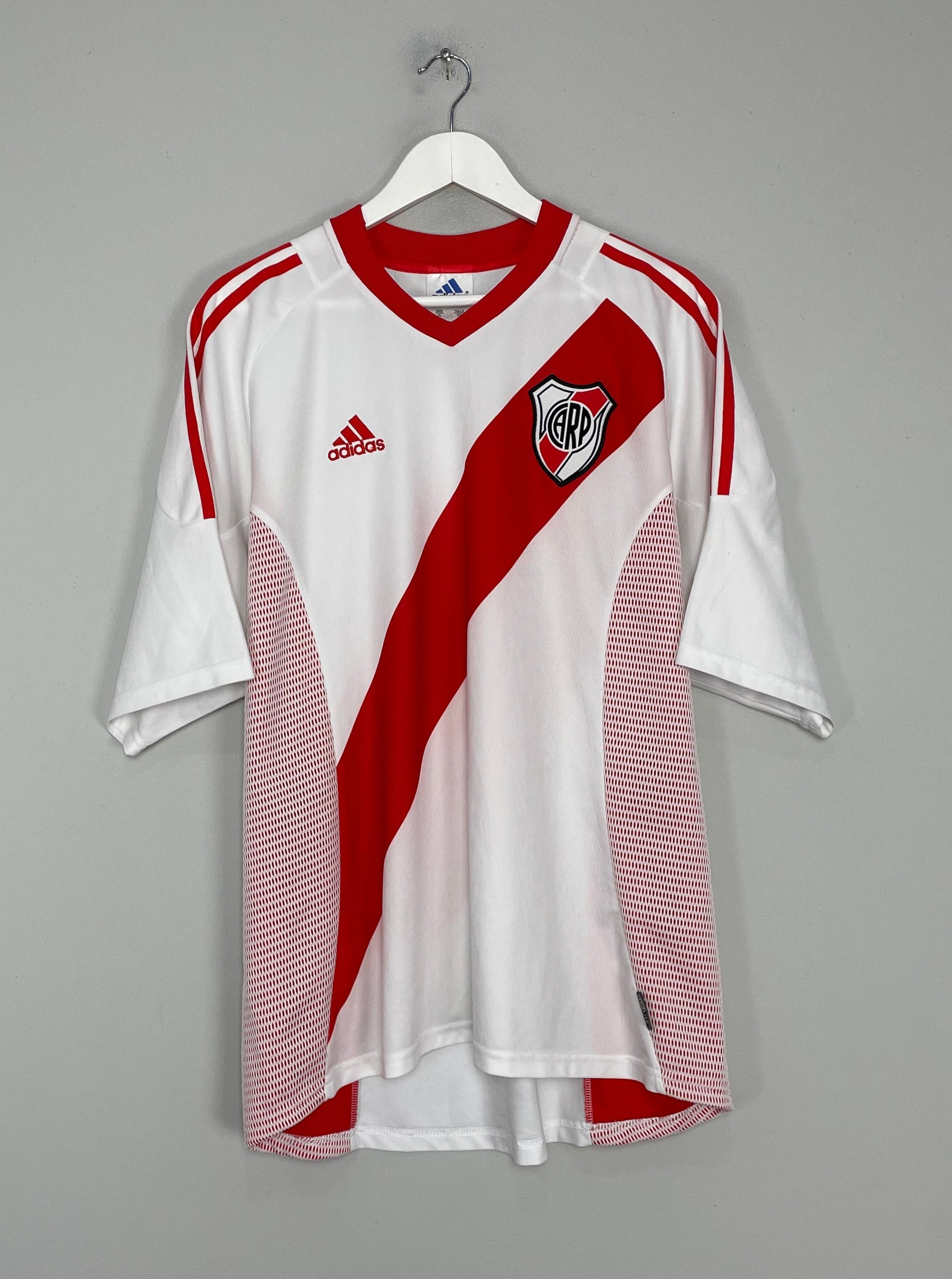 Shop 2002/04 RIVER PLATE HOME SHIRT (XL) ADIDAS, classic football shirts, vintage football shirts & retro soccer jerseys at Cult Kits
