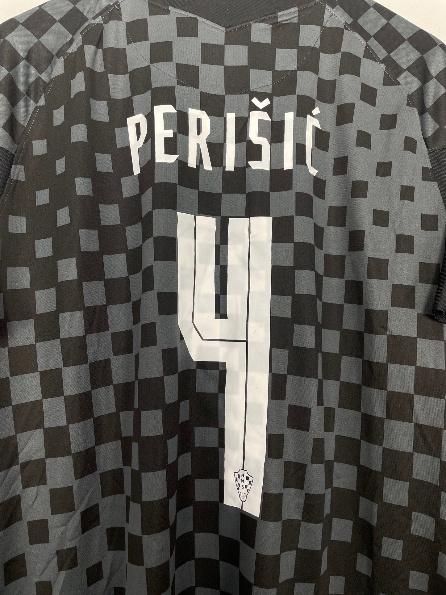 2020/21 CROATIA PERISIC #4 *BNWT* AWAY SHIRT (XL) NIKE