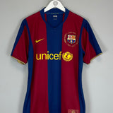 Shop 2007/08 BARCELONA RONALDINHO #10 HOME SHIRT (M) NIKE, classic football shirts, vintage football shirts & retro soccer jerseys at Cult Kits
