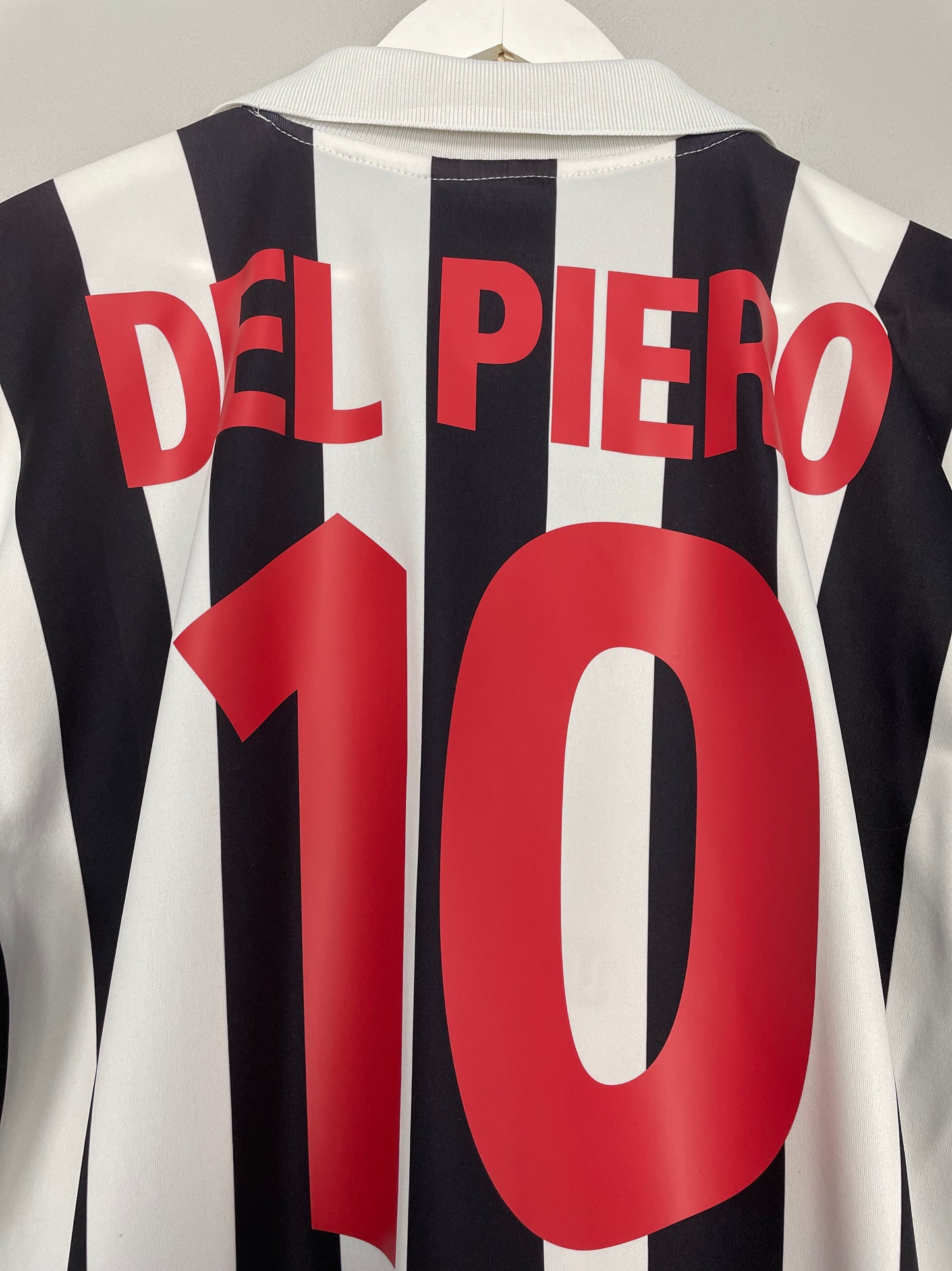 1998/99 JUVENTUS DEL PIERO #10 HOME SHIRT (XL) NIKE