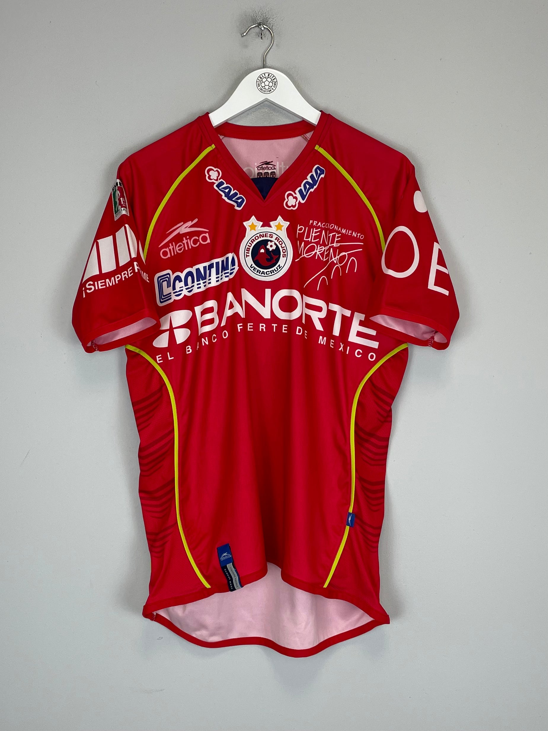 Shop 2006 TIBURONES VERACRUZ HOME SHIRT (M) ATLETICA, classic football shirts, vintage football shirts & retro soccer jerseys at Cult Kits