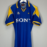 Shop 1996/97 JUVENTUS AWAY SHIRT (M) KAPPA, classic football shirts, vintage football shirts & retro soccer jerseys at Cult Kits