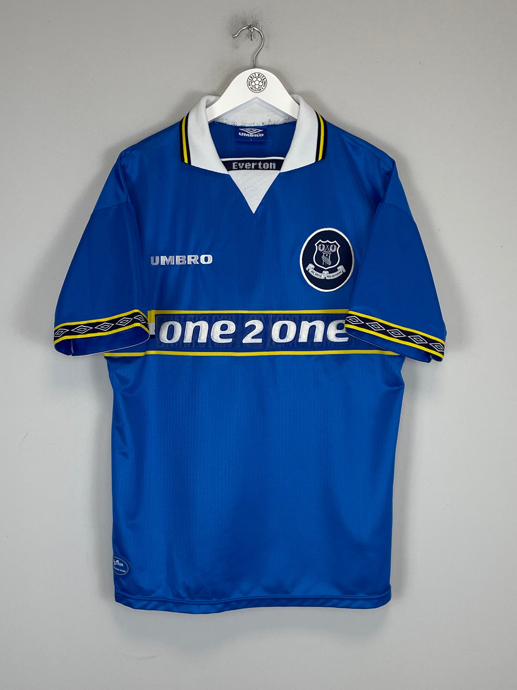 Shop 1997/98 EVERTON FERGUSON #9 HOME SHIRT (L) UMBRO, classic football shirts, vintage football shirts & retro soccer jerseys at Cult Kits