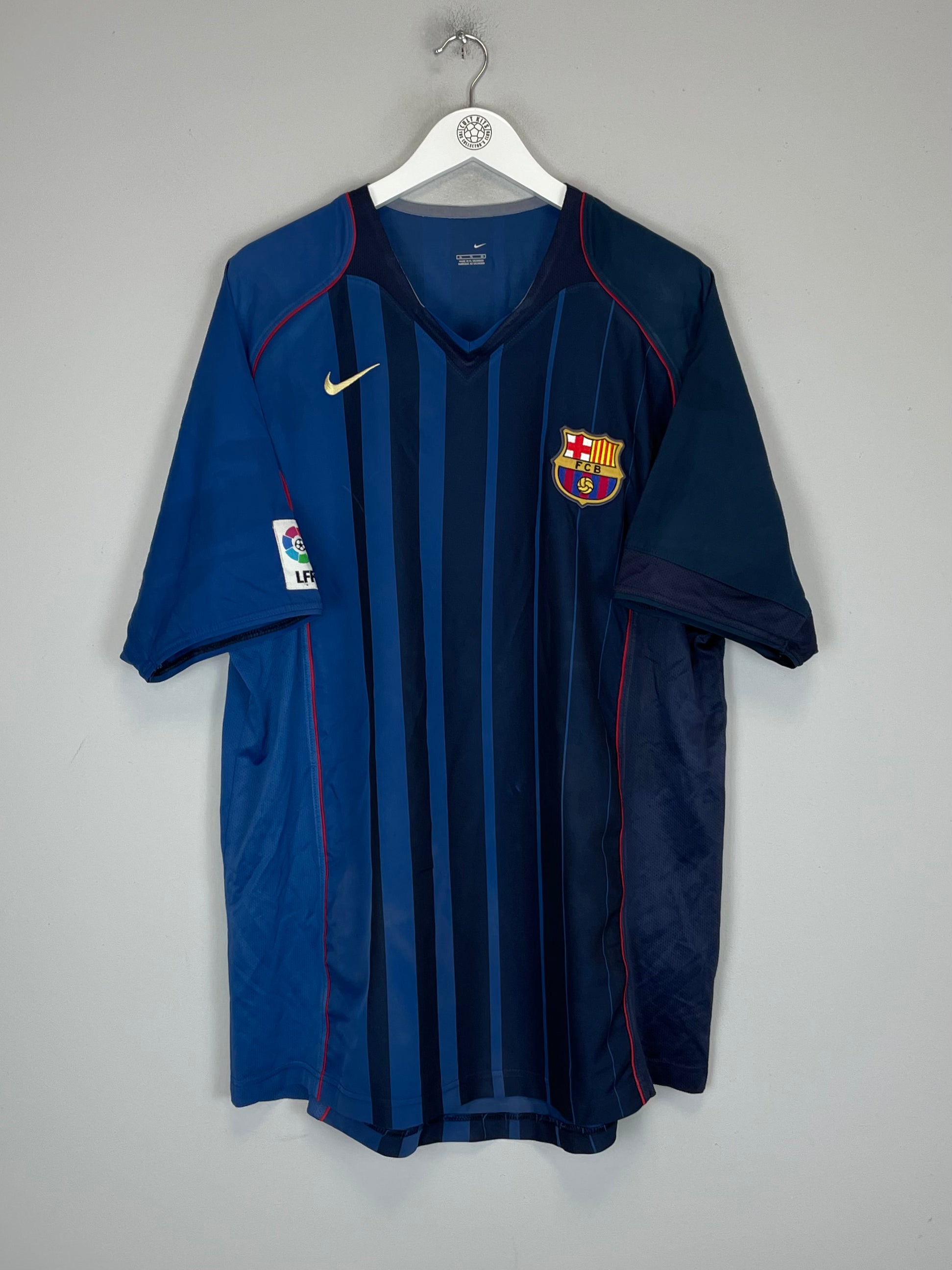 Shop 2004/05 BARCELONA RONALDINHO #10 AWAY SHIRT (XL) NIKE, classic football shirts, vintage football shirts & retro soccer jerseys at Cult Kits