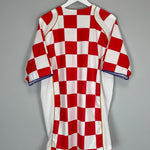 Shop 2004/06 CROATIA HOME SHIRT (XL) NIKE, classic football shirts, vintage football shirts & retro soccer jerseys at Cult Kits
