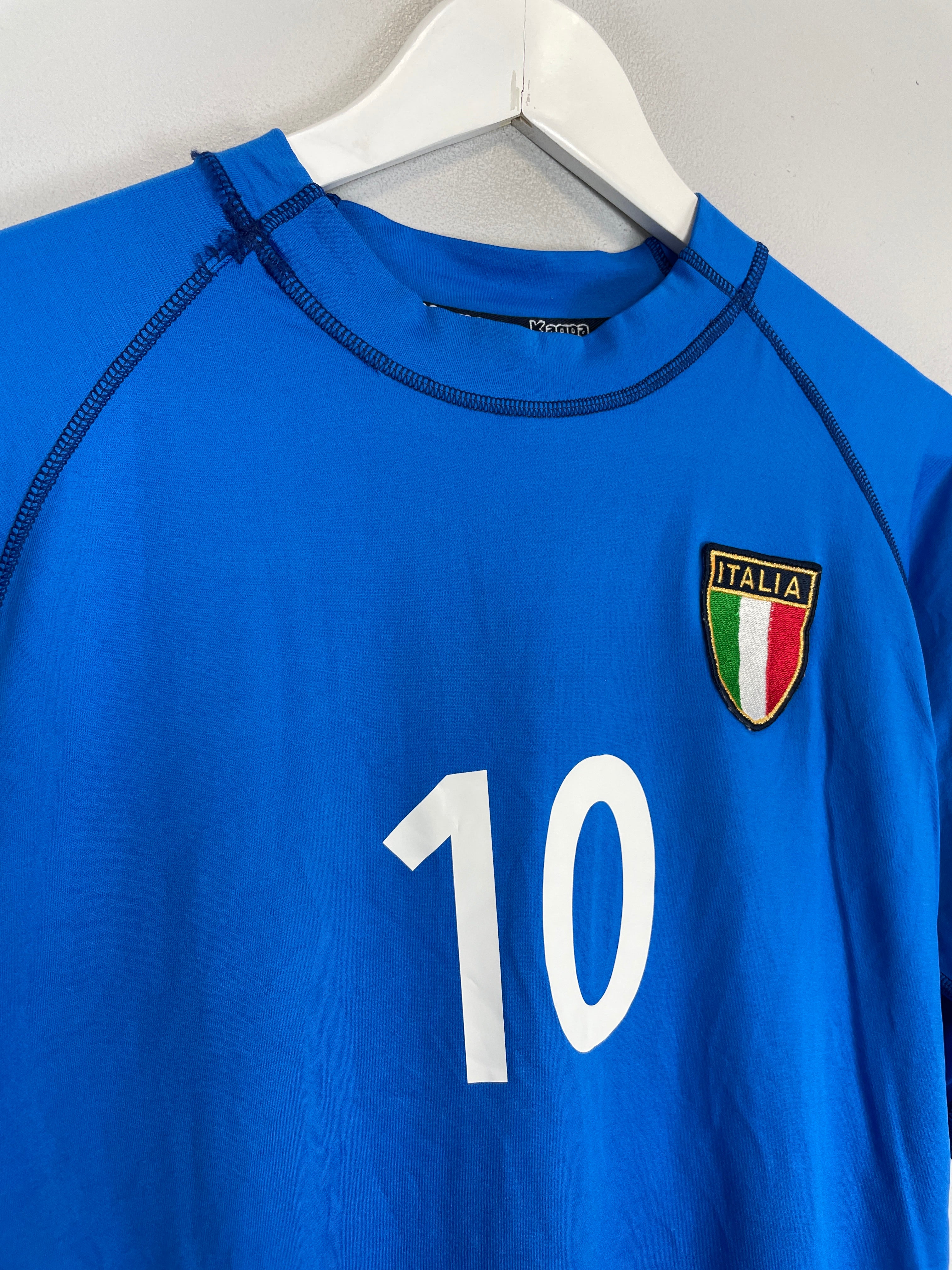 Shop 2000/02 ITALY TOTTI #10 HOME SHIRT (XL) KAPPA, classic football shirts, vintage football shirts & retro soccer jerseys at Cult Kits