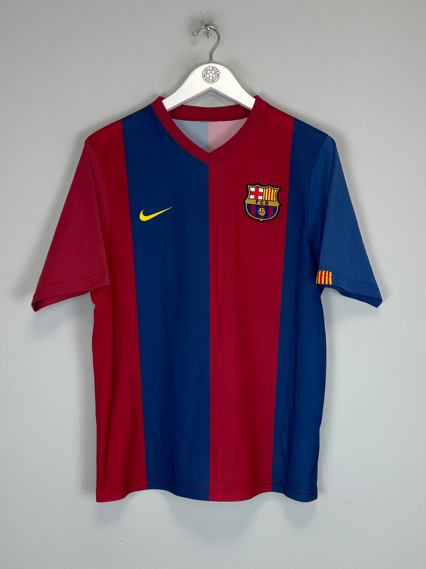 Shop 2006/07 BARCELONA HOME SHIRT (S) NIKE BASIC, classic football shirts, vintage football shirts & retro soccer jerseys at Cult Kits