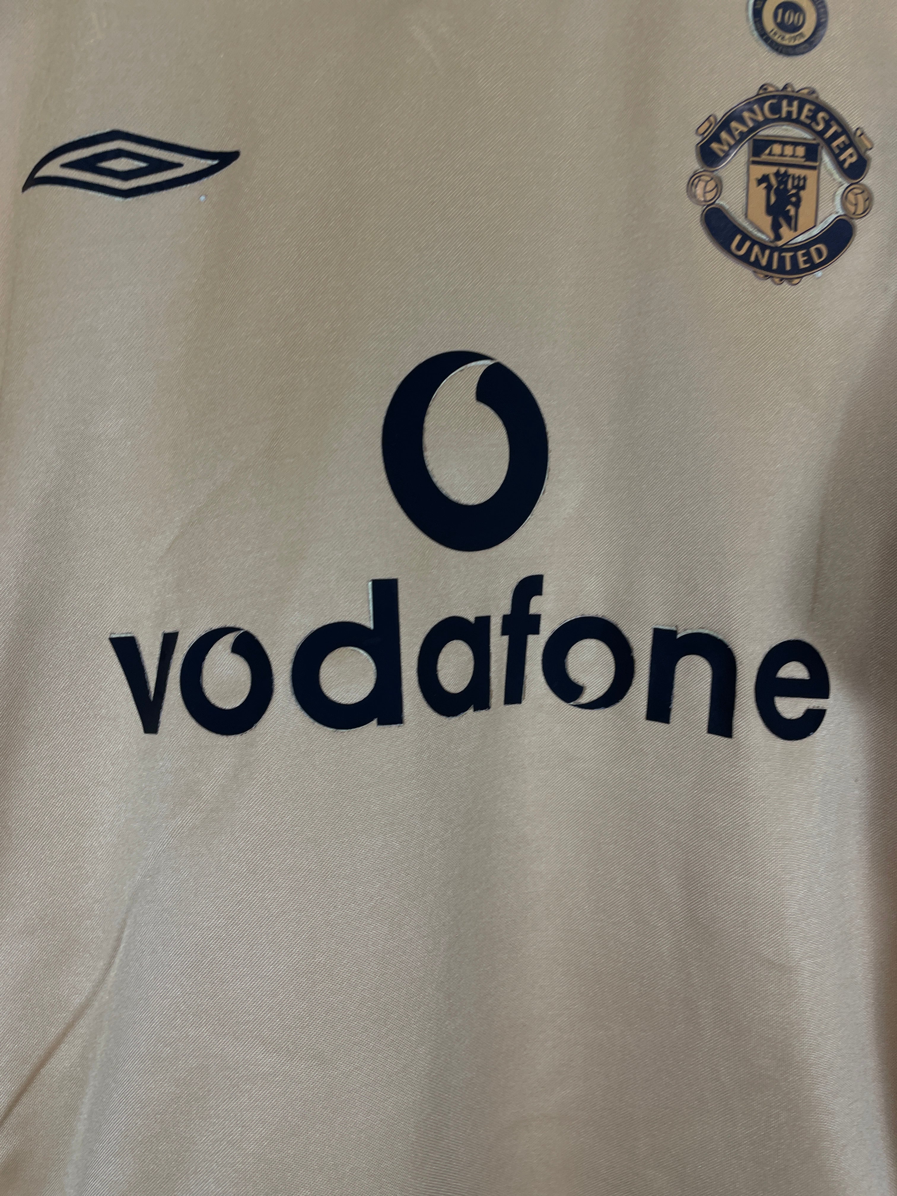 Shop 2001/02 MANCHESTER UNITED BECKHAM #7 AWAY/THIRD SHIRT (M) UMBRO, classic football shirts, vintage football shirts & retro soccer jerseys at Cult Kits