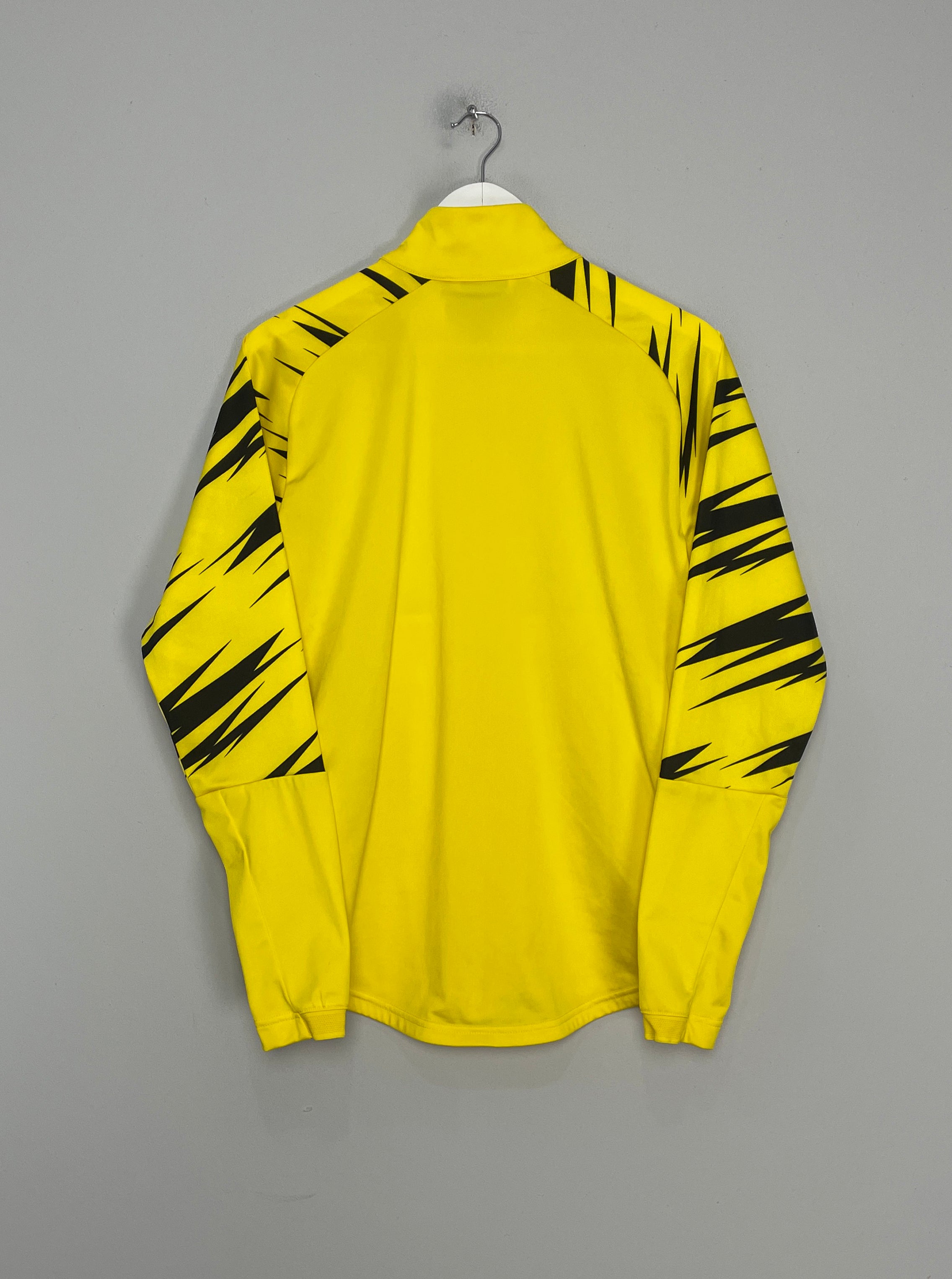 Shop 2020/21 DORTMUND TRACK JACKET (S) PUMA, classic football shirts, vintage football shirts & retro soccer jerseys at Cult Kits