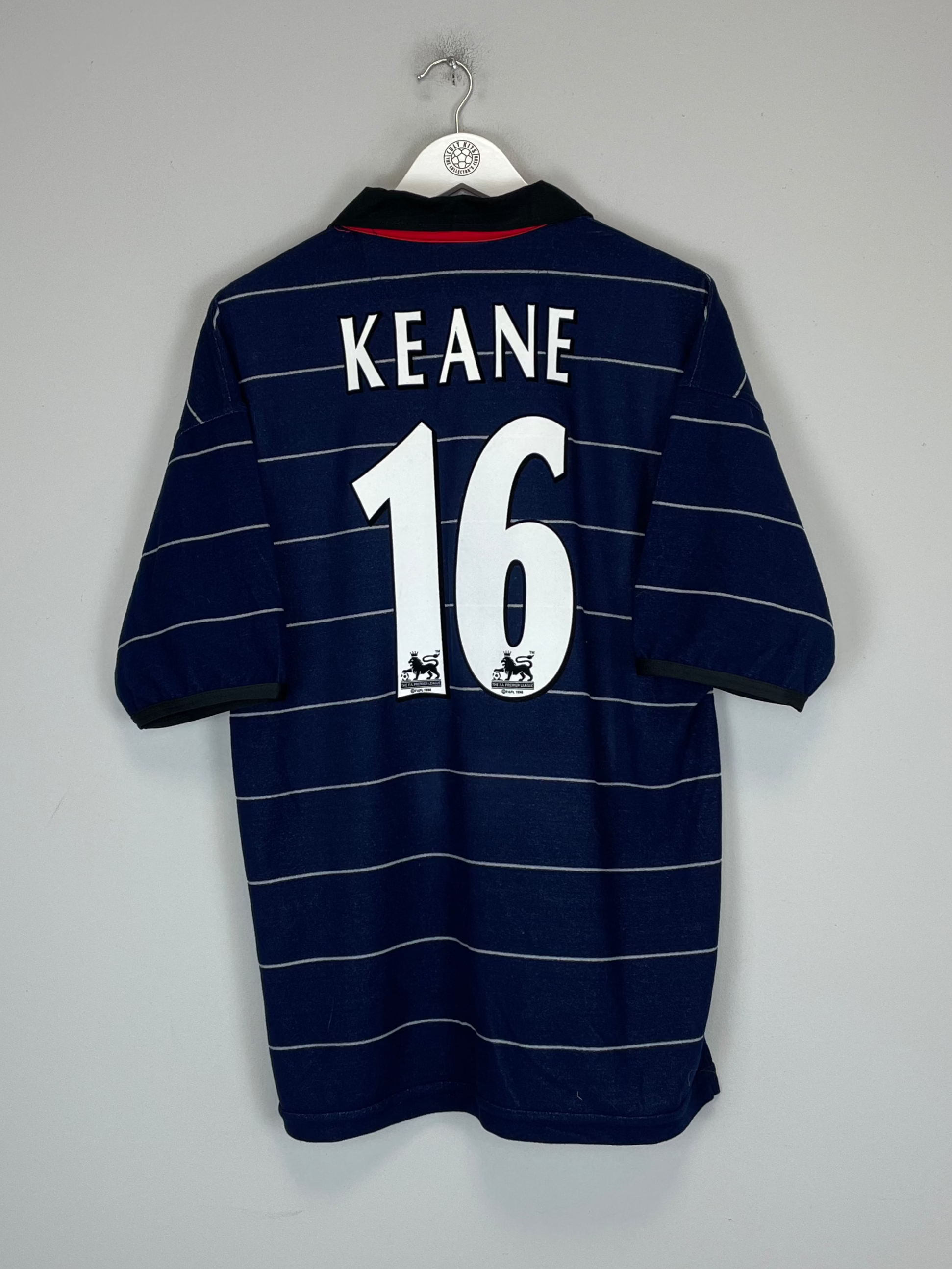 Shop 1999/00 MANCHESTER UNITED KEANE #16 AWAY SHIRT (M) UMBRO, classic football shirts, vintage football shirts & retro soccer jerseys at Cult Kits