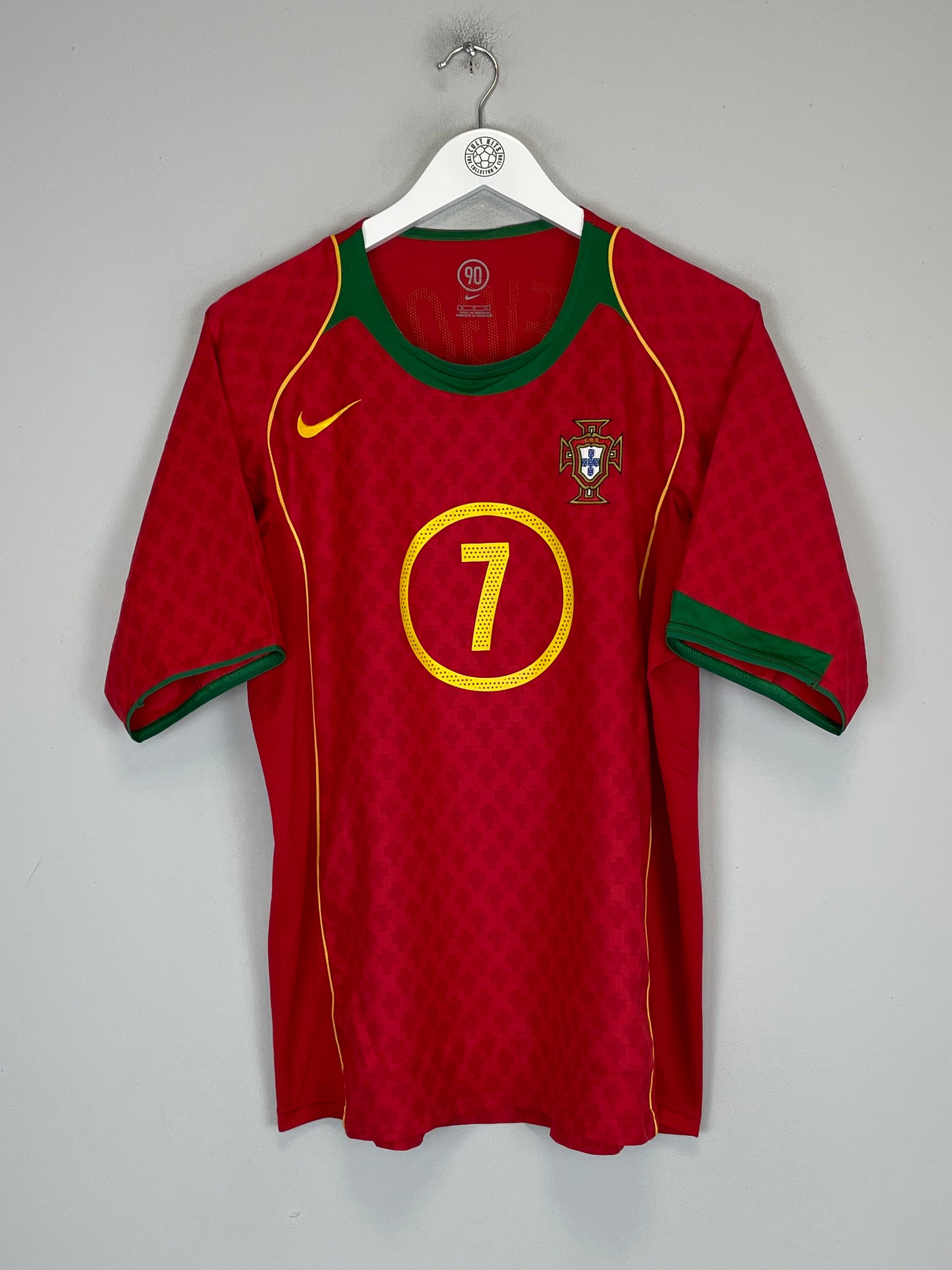 Shop 2004/05 PORTUGAL FIGO #7 HOME SHIRT (M) NIKE, classic football shirts, vintage football shirts & retro soccer jerseys at Cult Kits