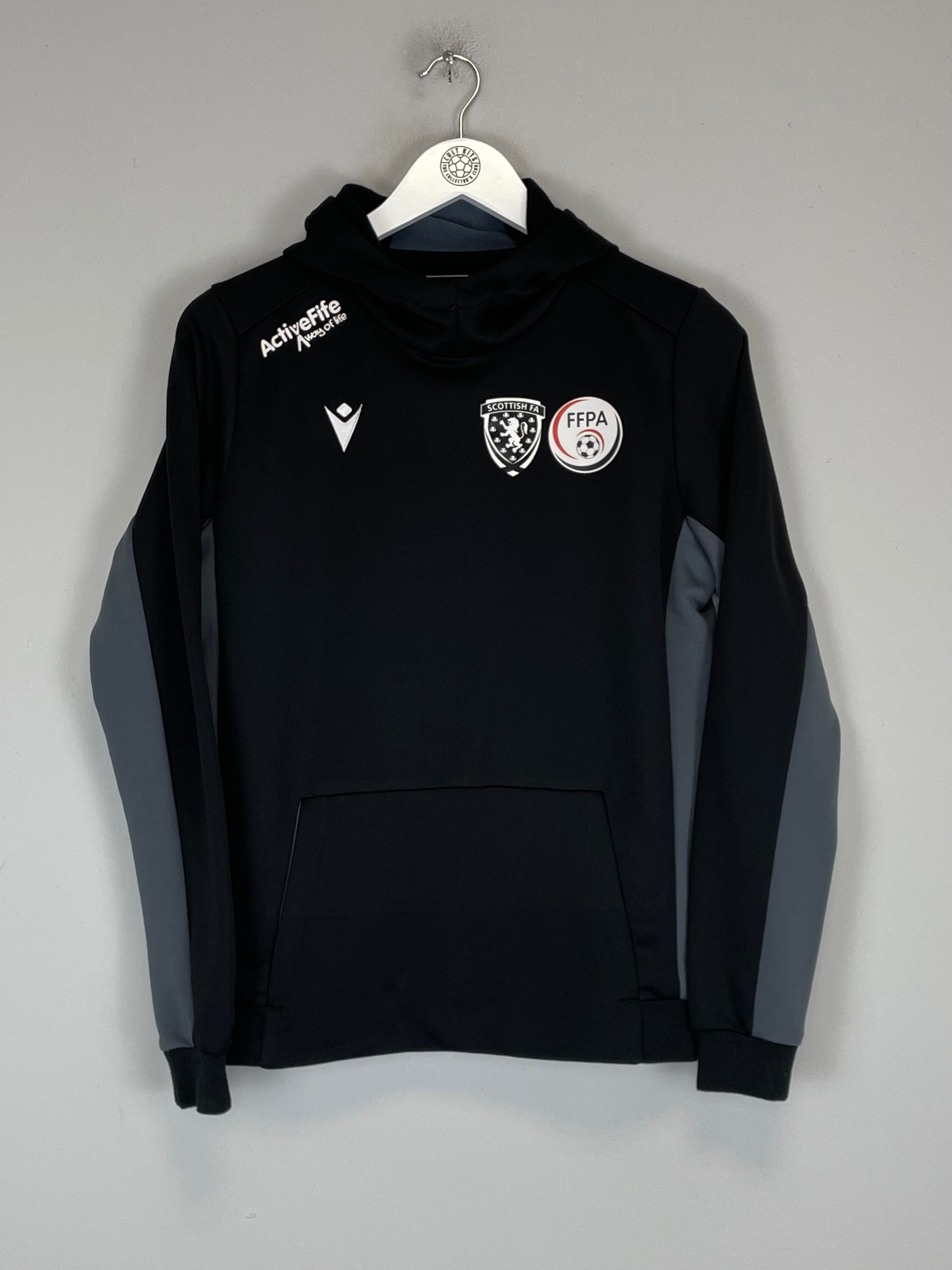 Shop 2015/16 SCOTLAND FA HOODIE (S) MACRON, classic football shirts, vintage football shirts & retro soccer jerseys at Cult Kits
