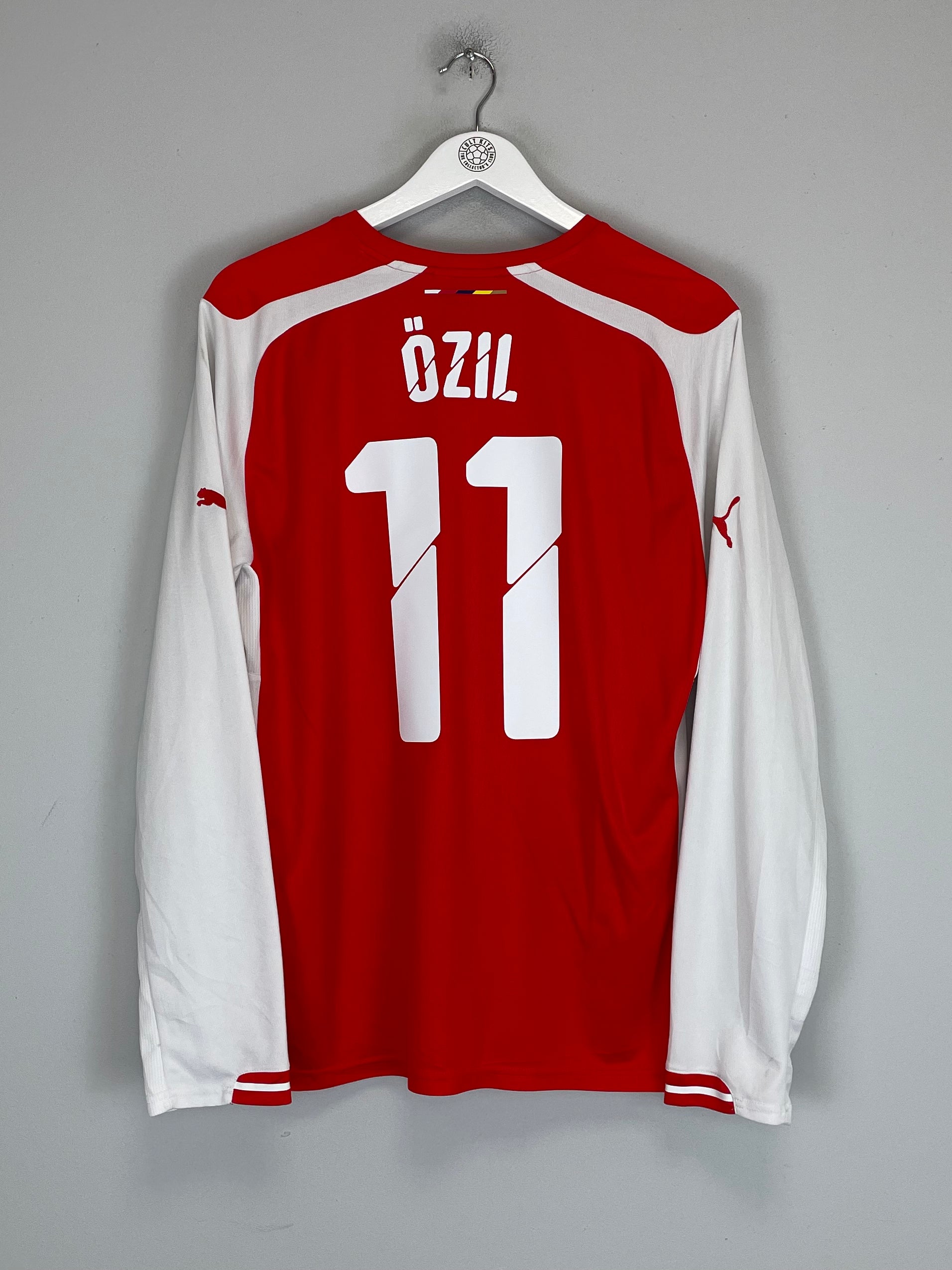 Shop 2014/15 ARSENAL OZIL #11 L/S HOME SHIRT (L) PUMA, classic football shirts, vintage football shirts & retro soccer jerseys at Cult Kits