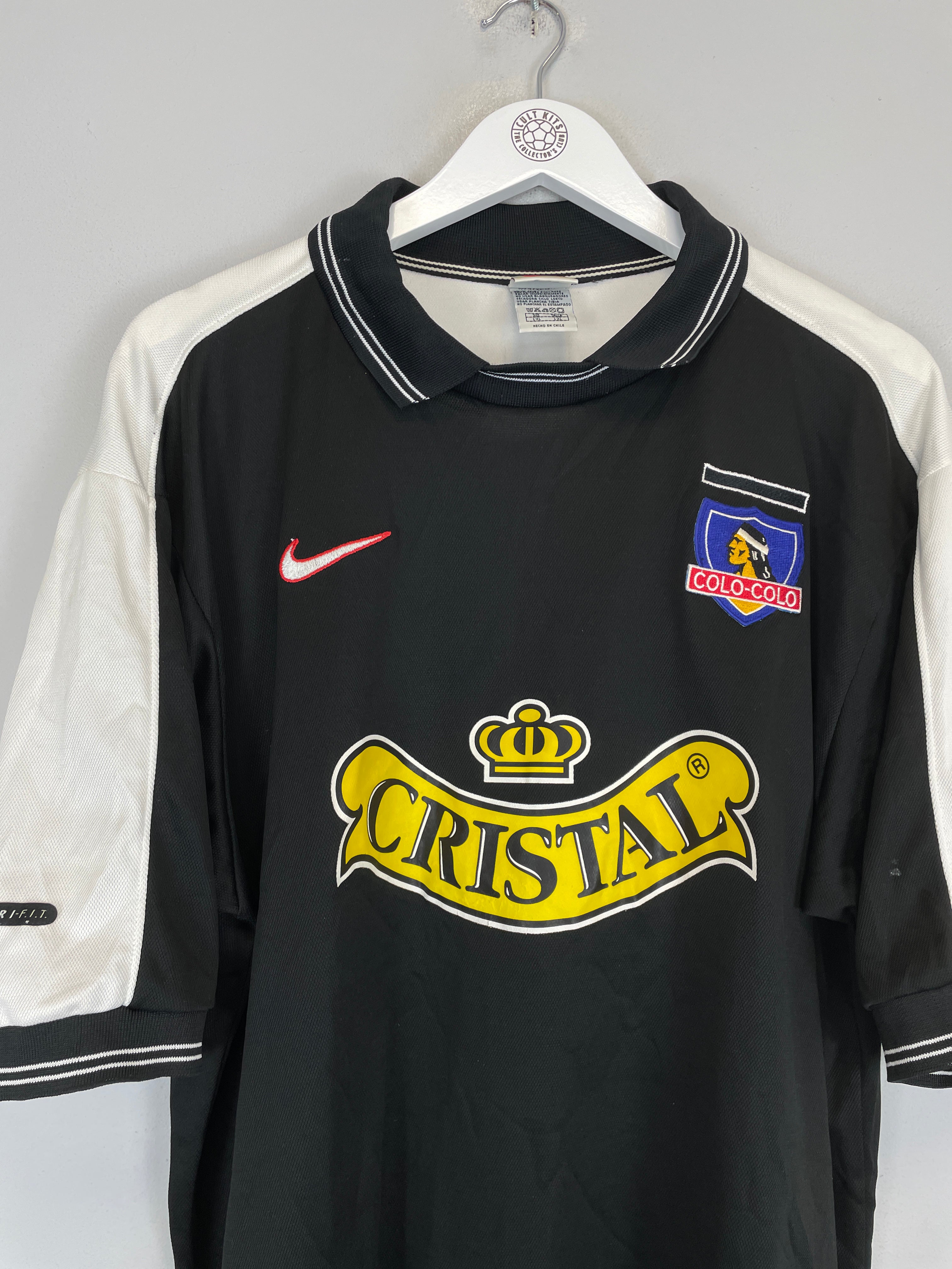 Shop 1999/00 COLO COLO AWAY SHIRT (L/XL) NIKE, classic football shirts, vintage football shirts & retro soccer jerseys at Cult Kits