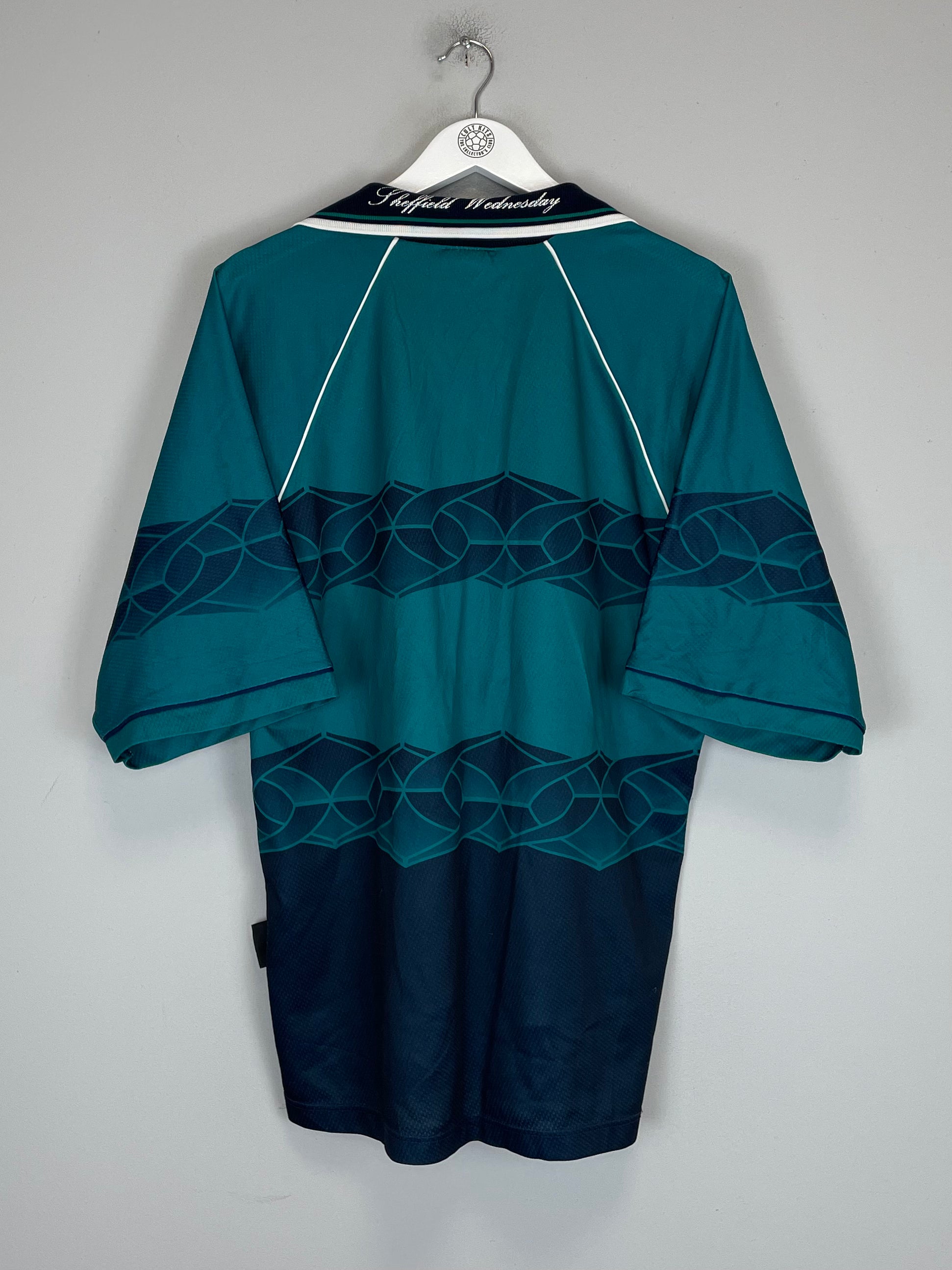 Shop 1995/97 SHEFFIELD WEDNESDAY AWAY SHIRT (XL) PUMA, classic football shirts, vintage football shirts & retro soccer jerseys at Cult Kits