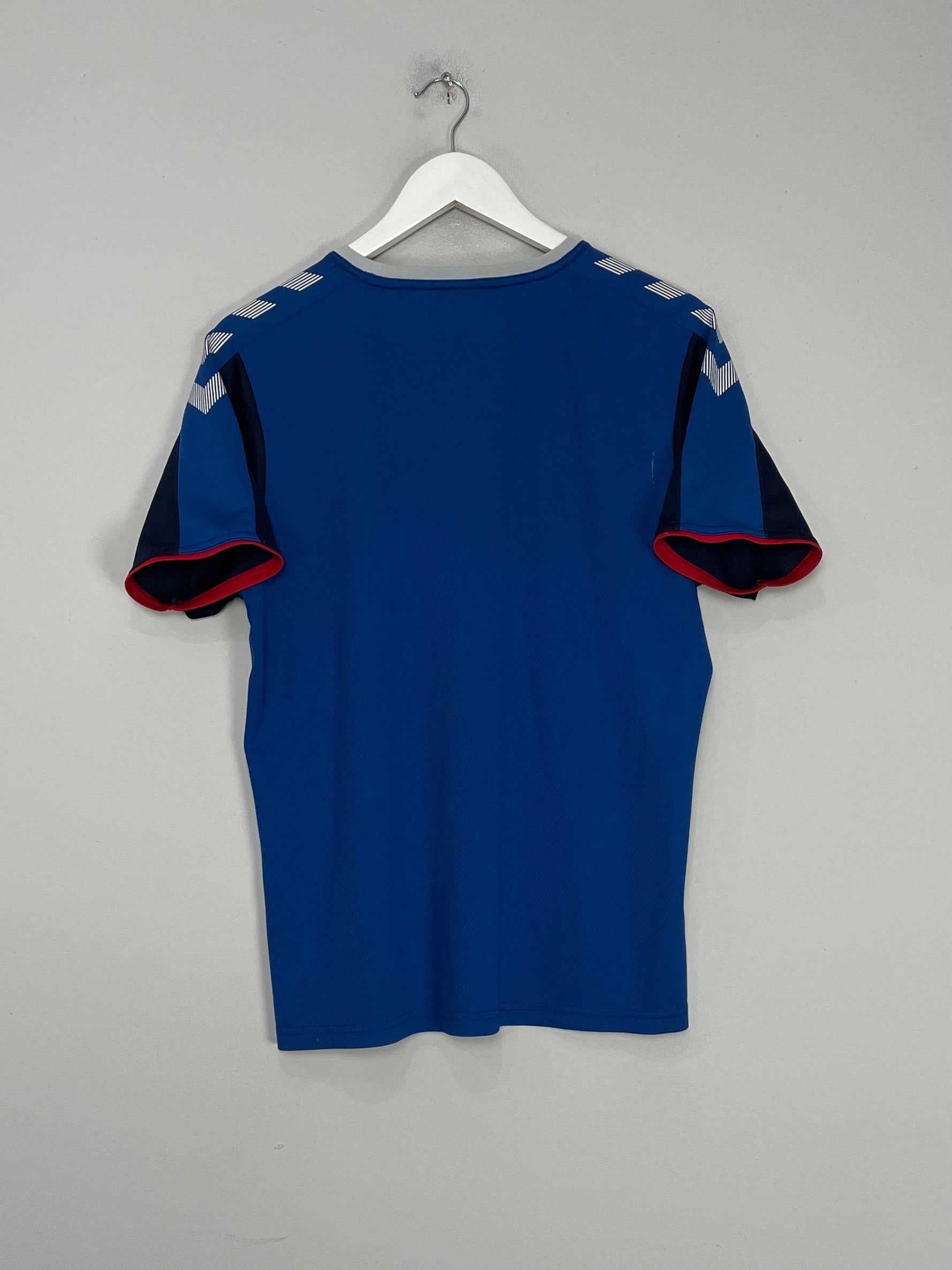 Shop 2018/19 RANGERS TRAINING SHIRT (S) HUMMEL, classic football shirts, vintage football shirts & retro soccer jerseys at Cult Kits