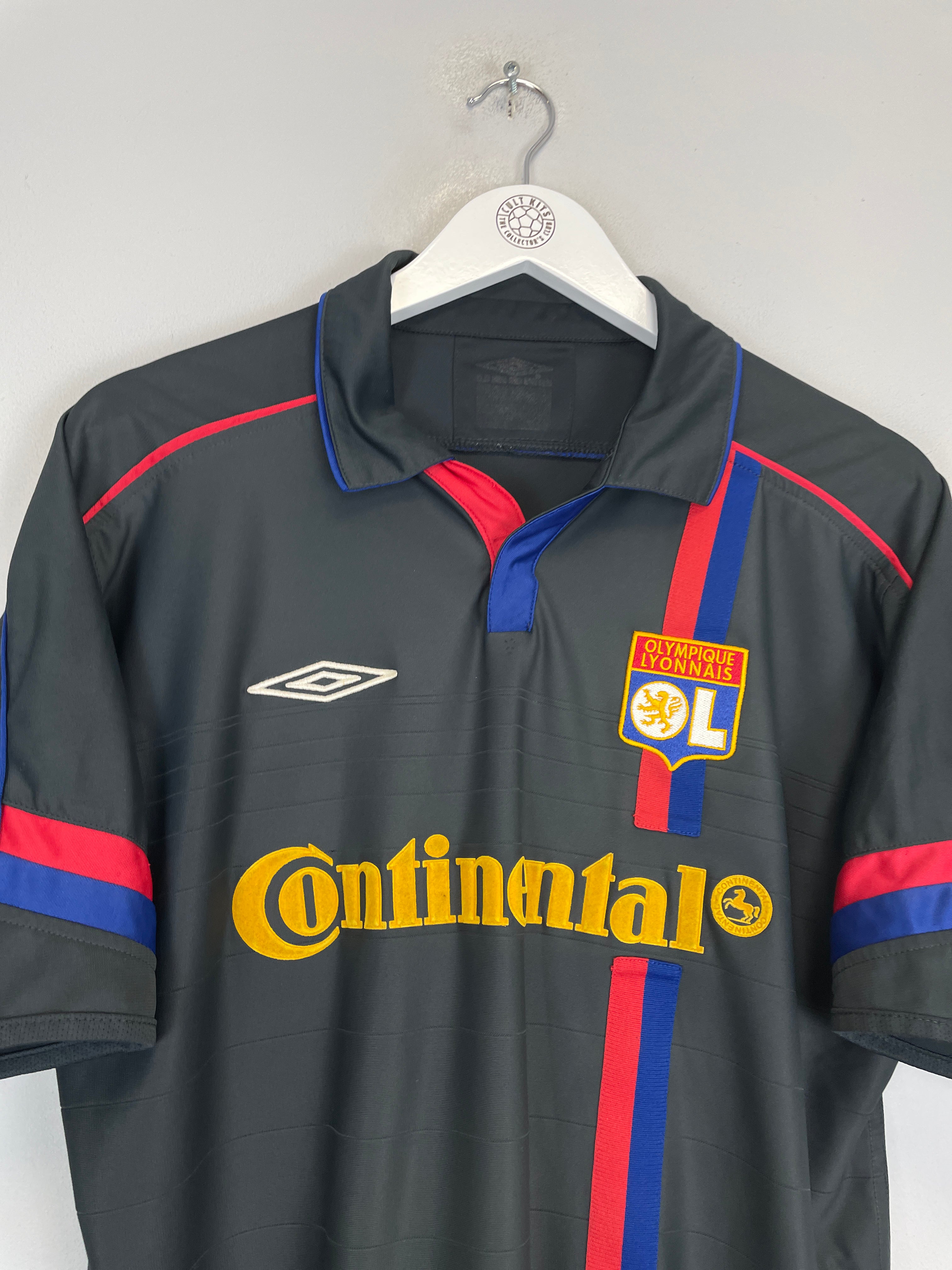 Shop 2003/04 LYON JUNINHO #8 AWAY SHIRT (L) UMBRO, classic football shirts, vintage football shirts & retro soccer jerseys at Cult Kits