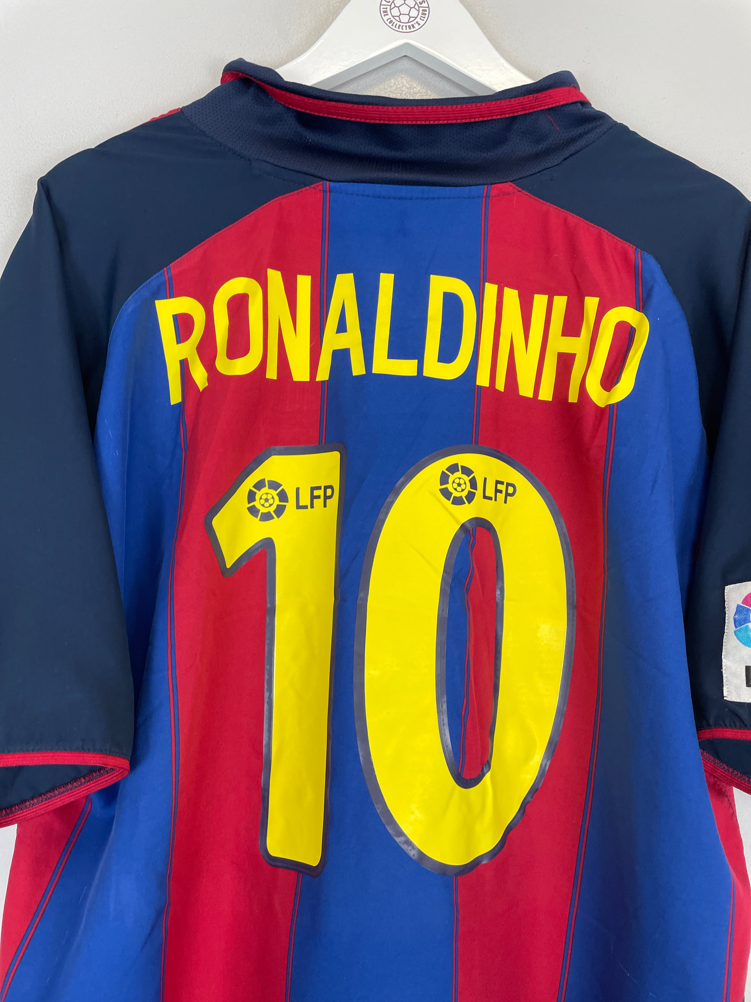 Shop 2003/04 BARCELONA RONALDINO #10 HOME SHIRT (XL) NIKE, classic football shirts, vintage football shirts & retro soccer jerseys at Cult Kits