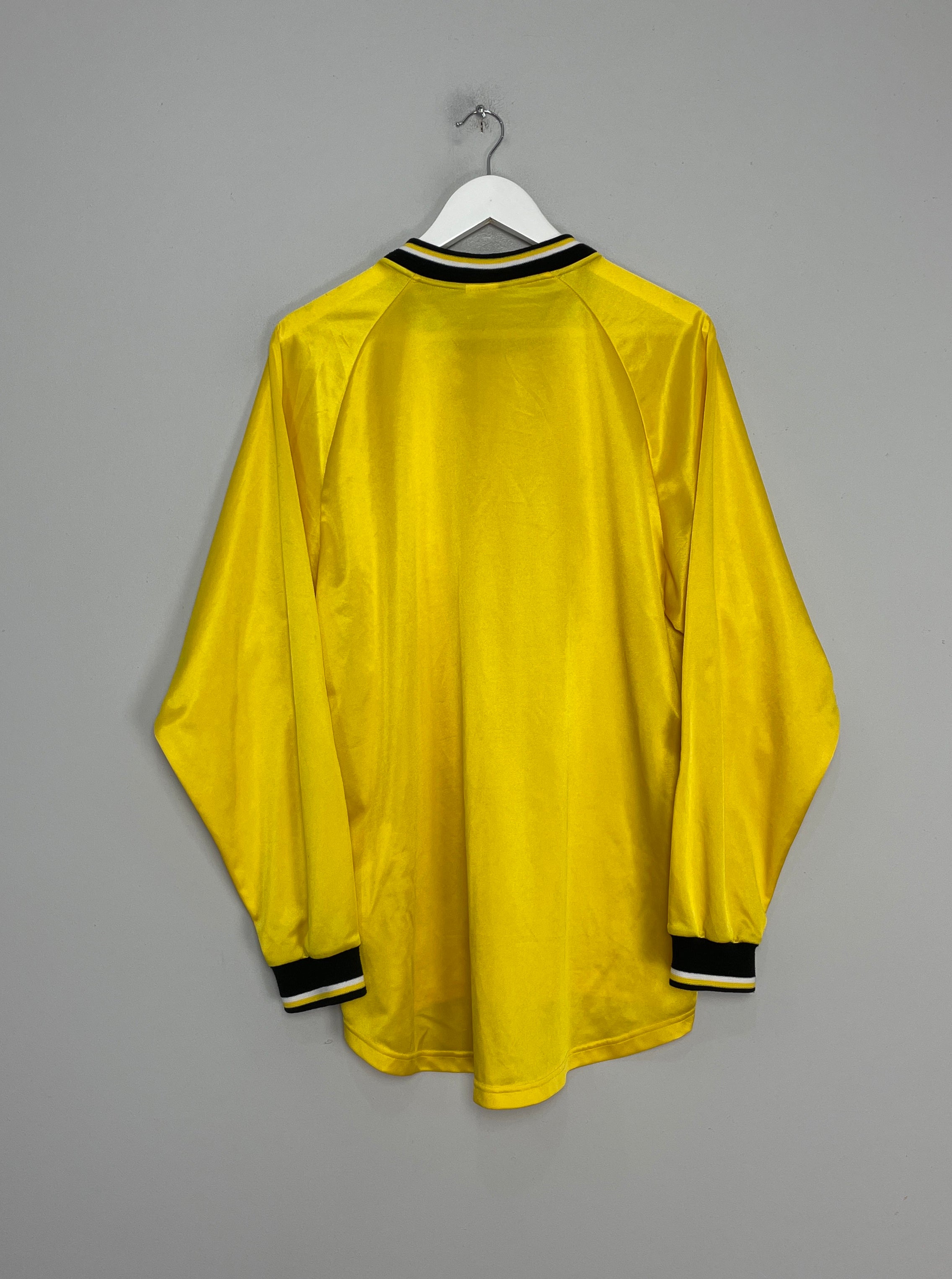 Shop 1997/98 RANGERS GK SHIRT (L) NIKE, classic football shirts, vintage football shirts & retro soccer jerseys at Cult Kits