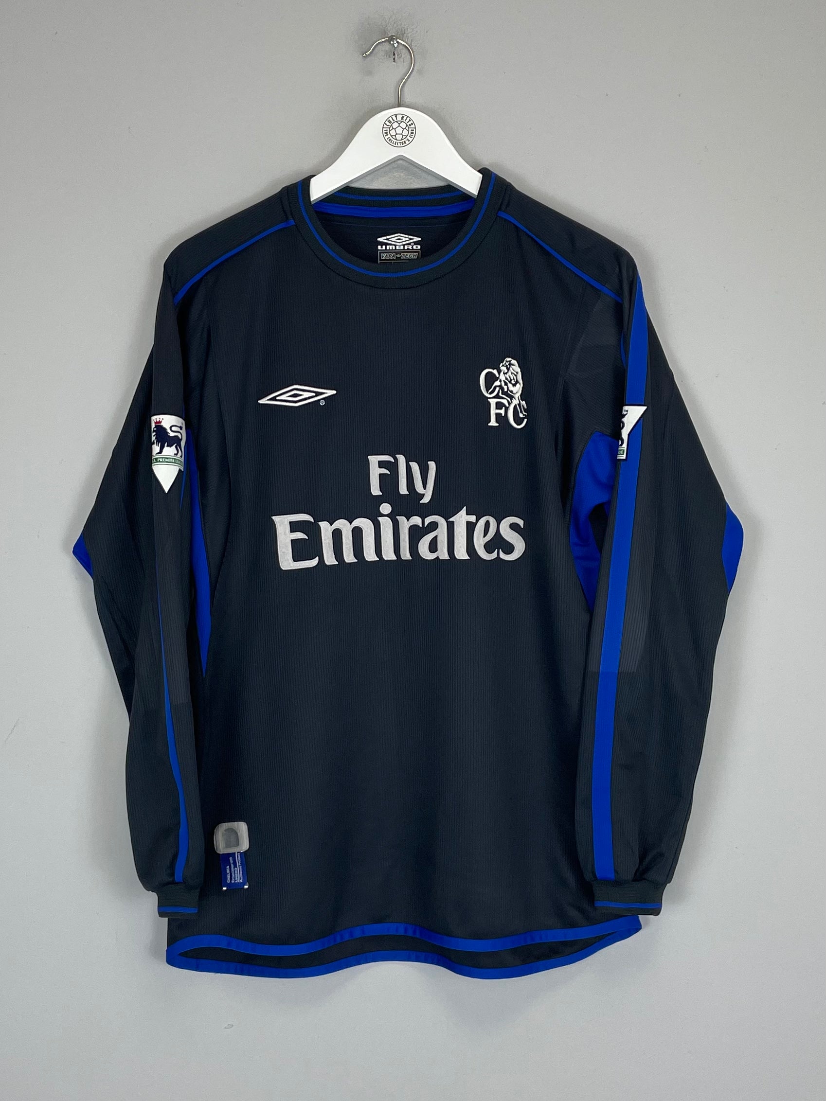 Shop 2002/04 CHELSEA ZOLA #25 L/S AWAY SHIRT (M) UMBRO, classic football shirts, vintage football shirts & retro soccer jerseys at Cult Kits