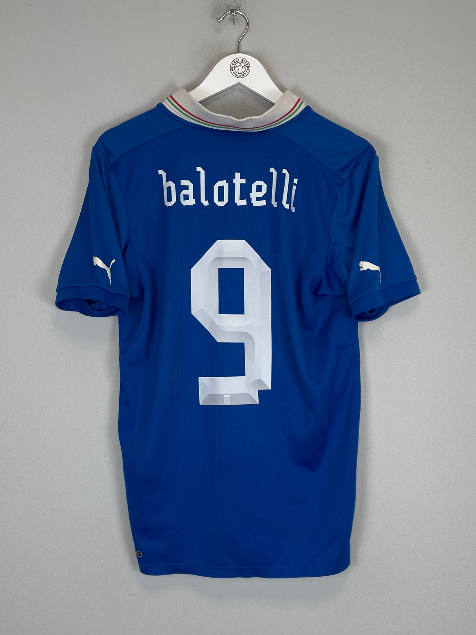 Shop 2012/13 ITALY BALOTELLI #9 HOME SHIRT (L) PUMA, classic football shirts, vintage football shirts & retro soccer jerseys at Cult Kits