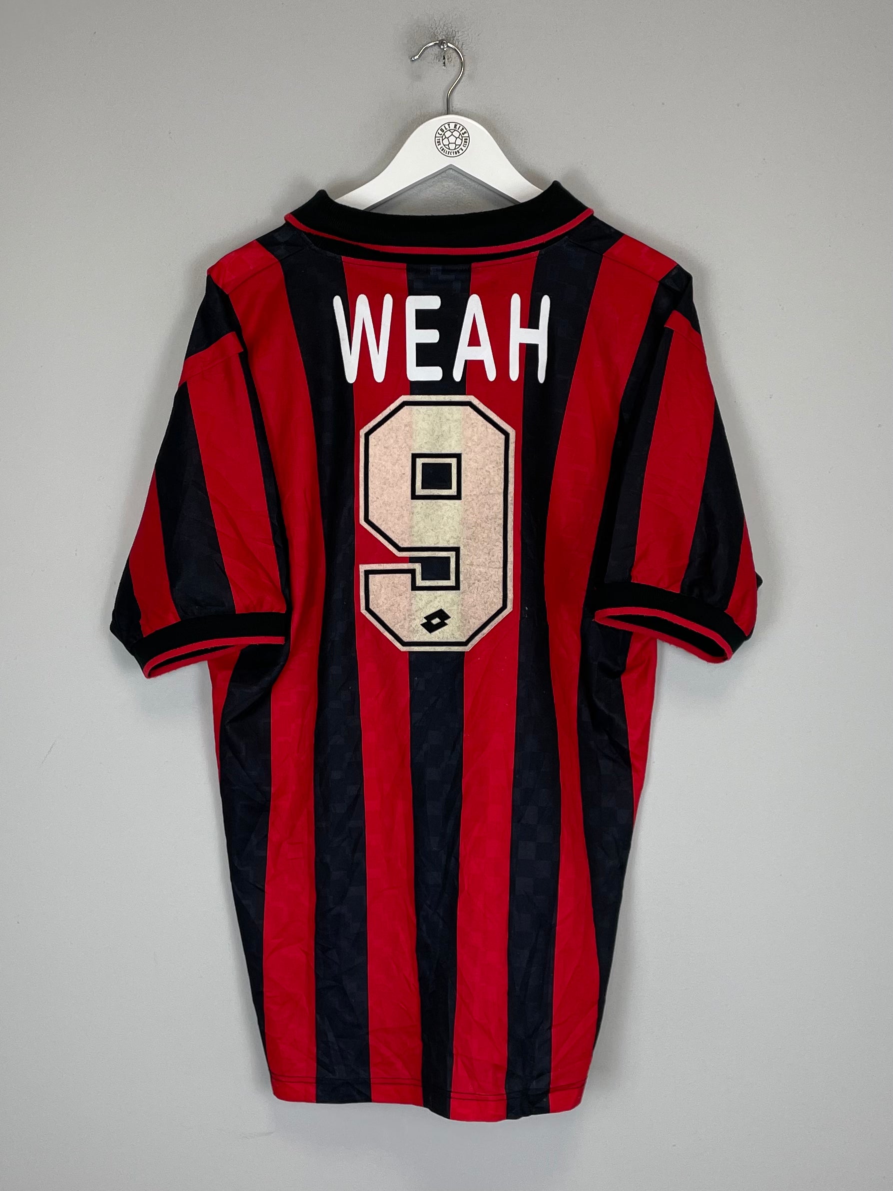 Shop 1995/96 AC MILAN WEAH #9 HOME SHIRT (XL) LOTTO, classic football shirts, vintage football shirts & retro soccer jerseys at Cult Kits