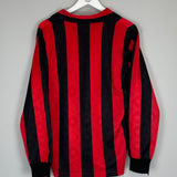 Shop 1989/90 AC MILAN L/S HOME SHIRT (XL) KAPPA, classic football shirts, vintage football shirts & retro soccer jerseys at Cult Kits